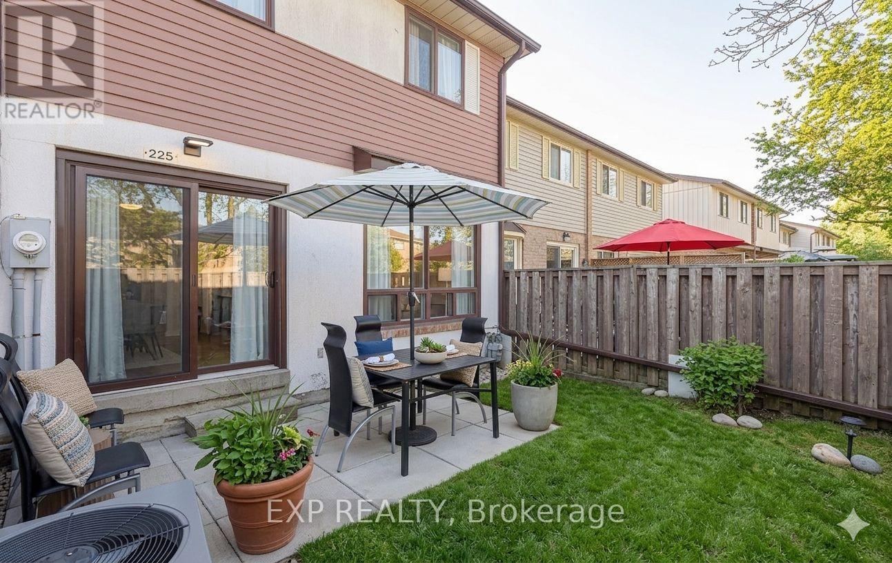 225 Baronwood Court, Brampton, Ontario  L6V 3H9 - Photo 25 - W13015666