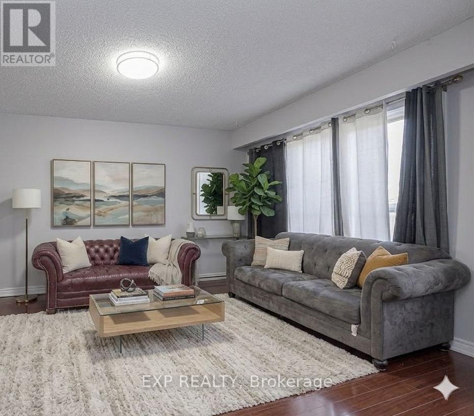 225 Baronwood Court, Brampton, Ontario  L6V 3H9 - Photo 6 - W13015666