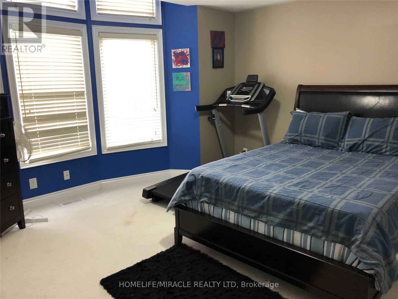 4 Louisburg Crescent, Brampton, Ontario  L6X 3A7 - Photo 7 - W13015668