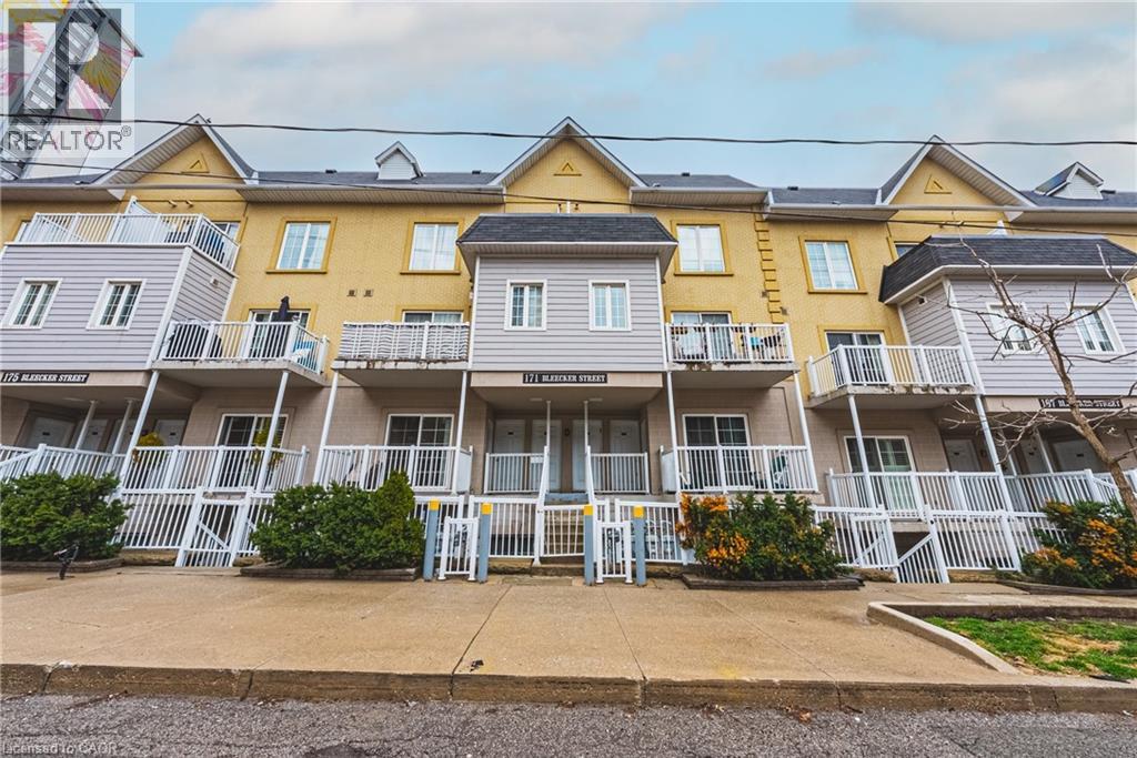 171 BLEECKER Street Unit# 222, Toronto, Ontario