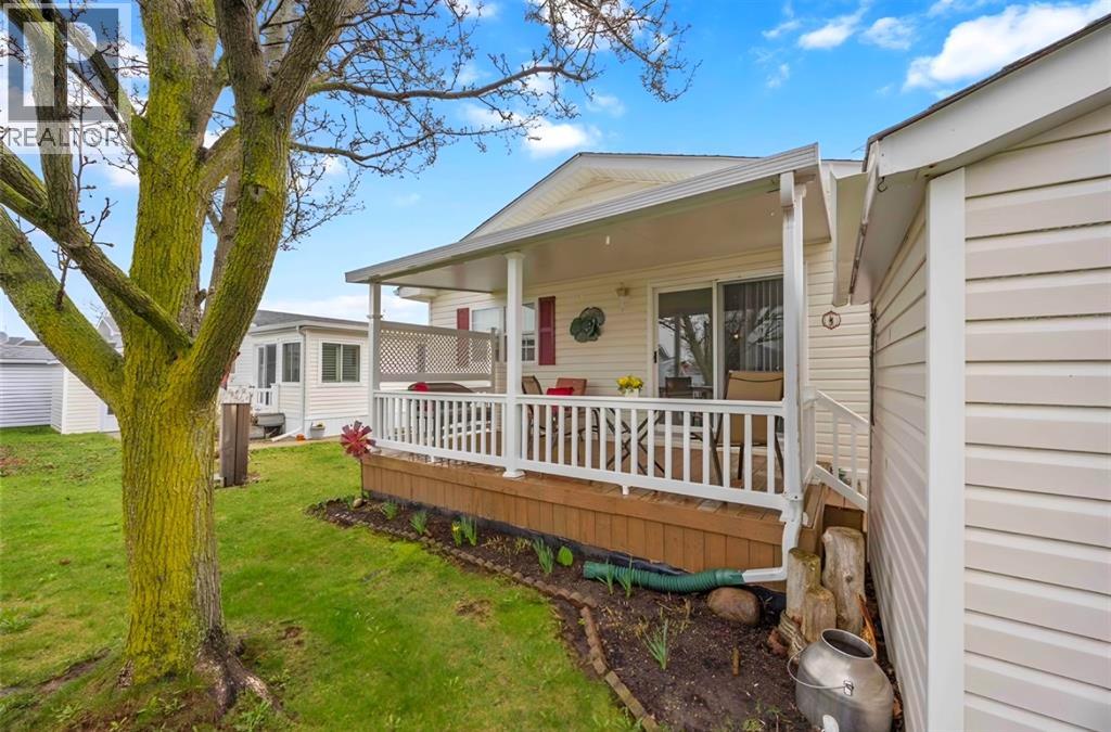 5700 Blackwell Sideroad Unit# 259, Sarnia, Ontario  N7W 1B7 - Photo 4 - 26008448