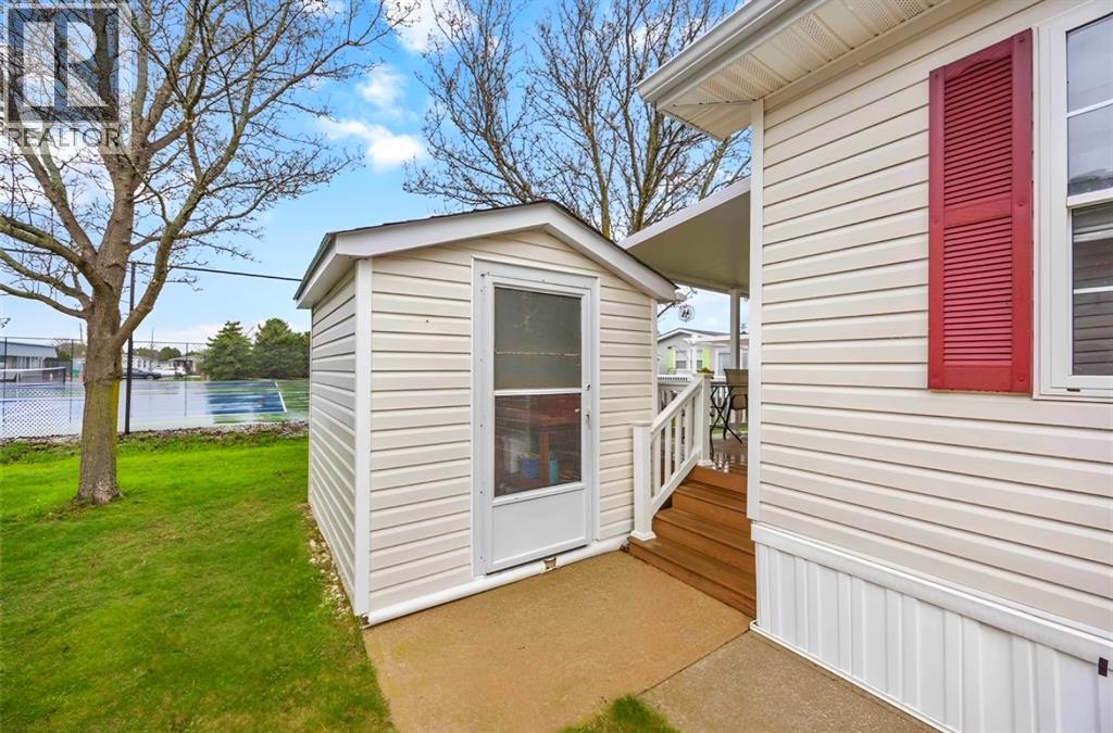 5700 Blackwell Sideroad Unit# 259, Sarnia, Ontario  N7W 1B7 - Photo 7 - 26008448