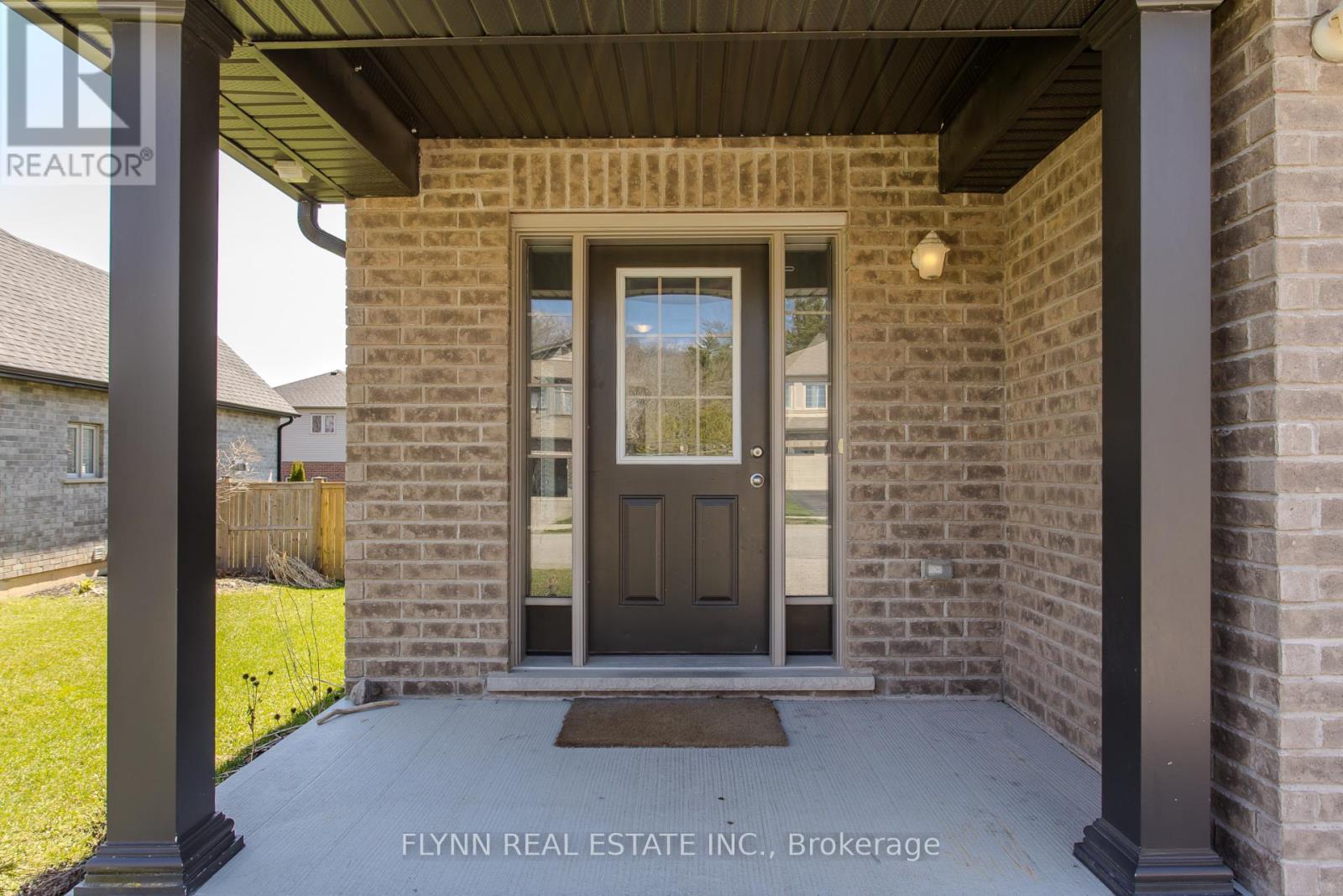 246 Woodway Trail, Norfolk, Ontario  N3Y 0C7 - Photo 4 - X13015652