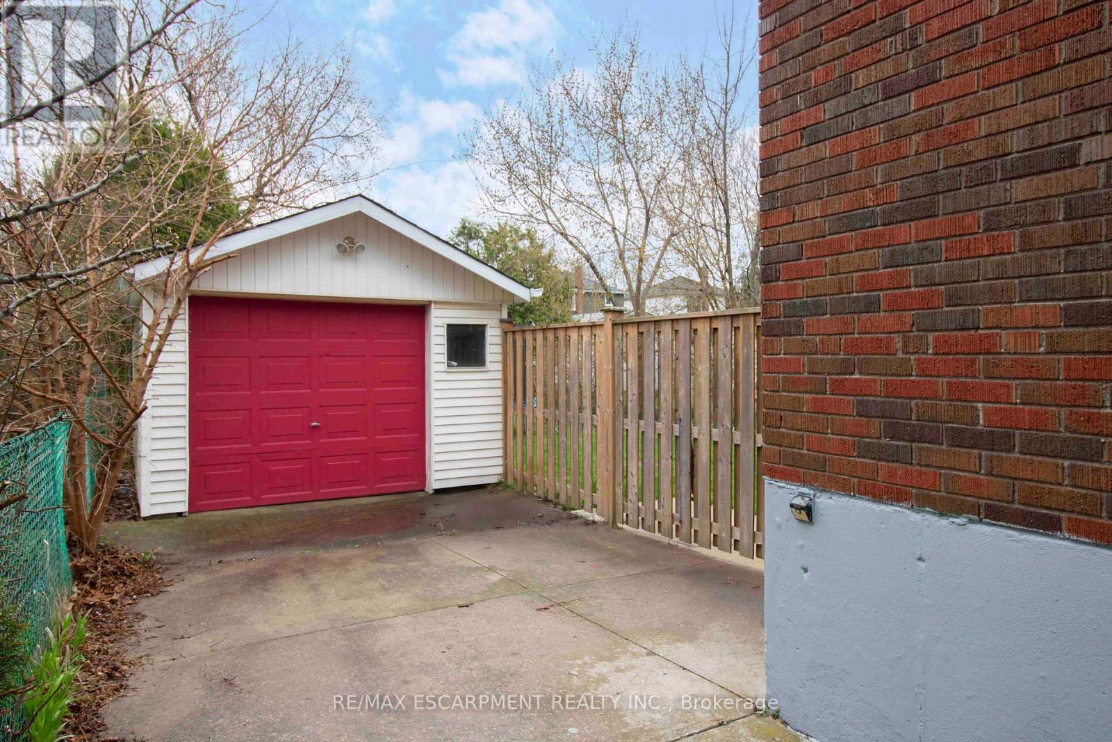 149 East 34th Street, Hamilton, Ontario  L8V 3W7 - Photo 5 - X13015670