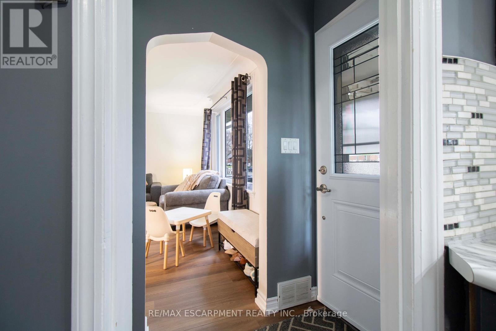 149 East 34th Street, Hamilton, Ontario  L8V 3W7 - Photo 7 - X13015670