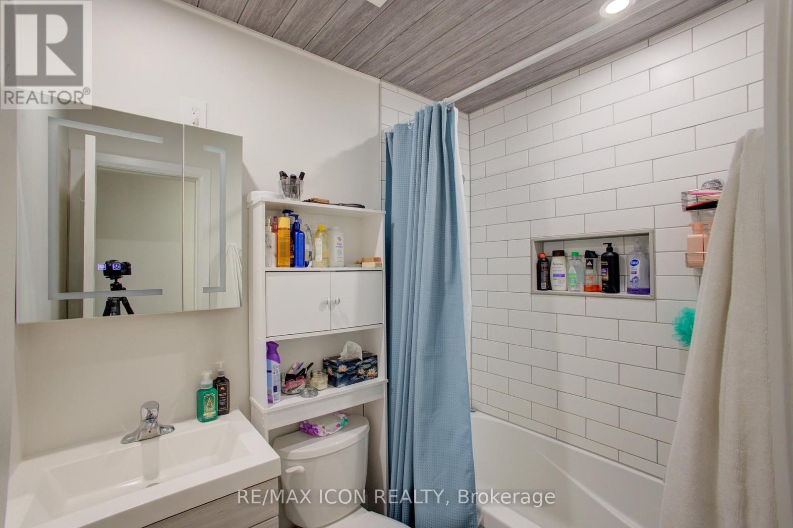 130 North Water Street, Wellington North, Ontario  N0G 2L3 - Photo 13 - X12786682