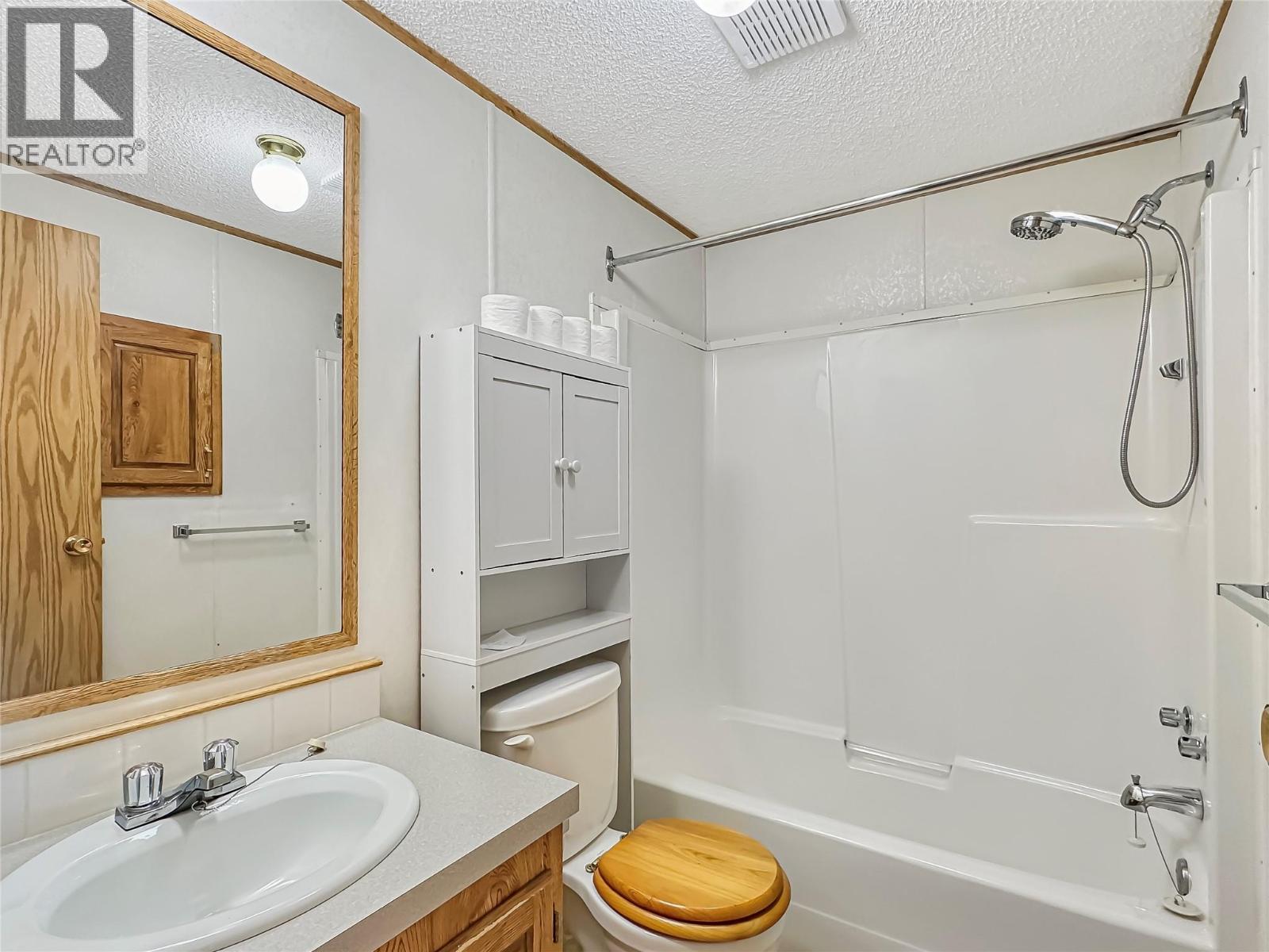 6778 Tucelnuit Drive Unit# 46, Oliver, British Columbia  V0H 1T3 - Photo 8 - 10383378