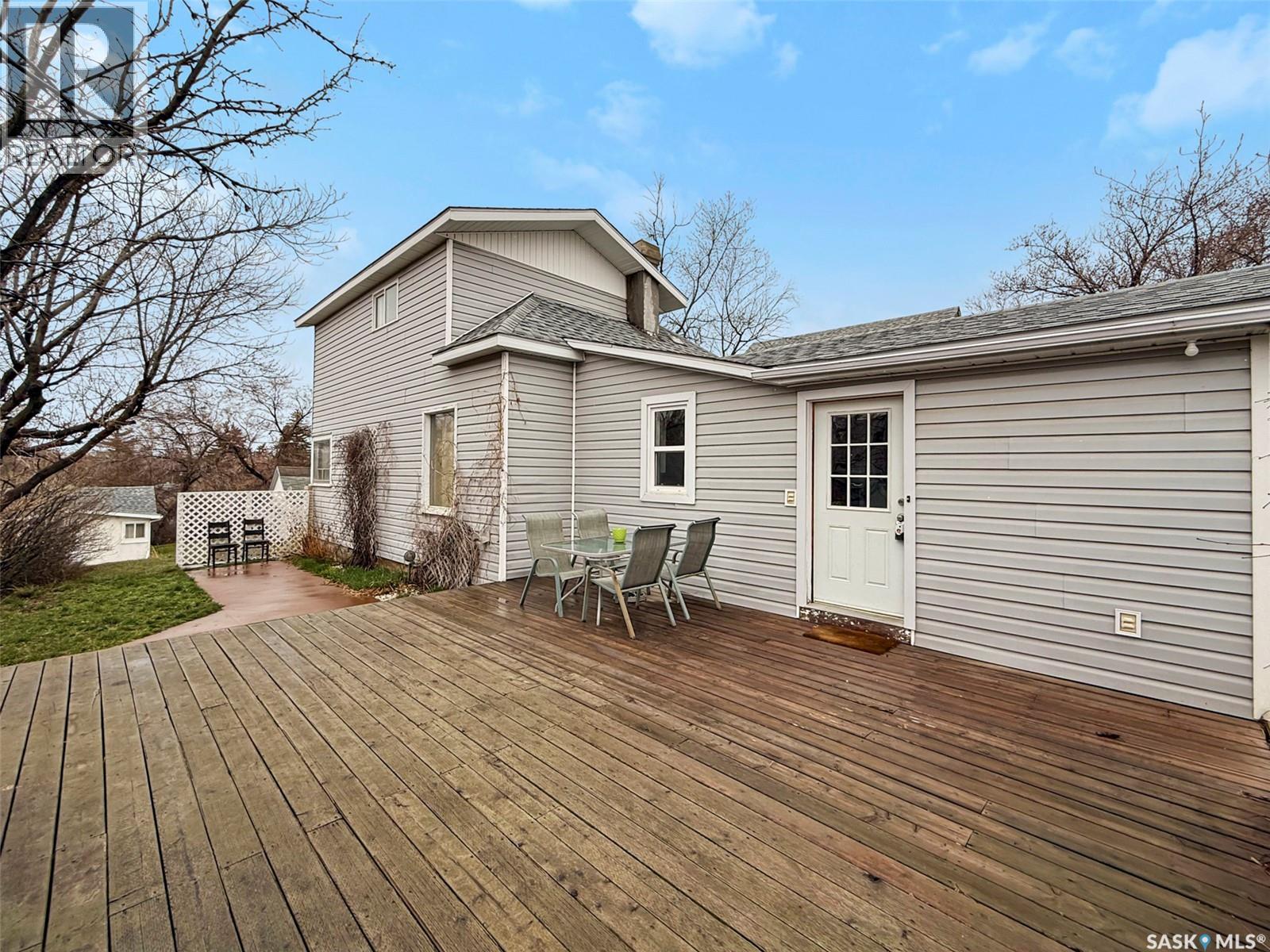 121 6th Avenue Ne, Swift Current, Saskatchewan  S9H 2L9 - Photo 25 - SK033119