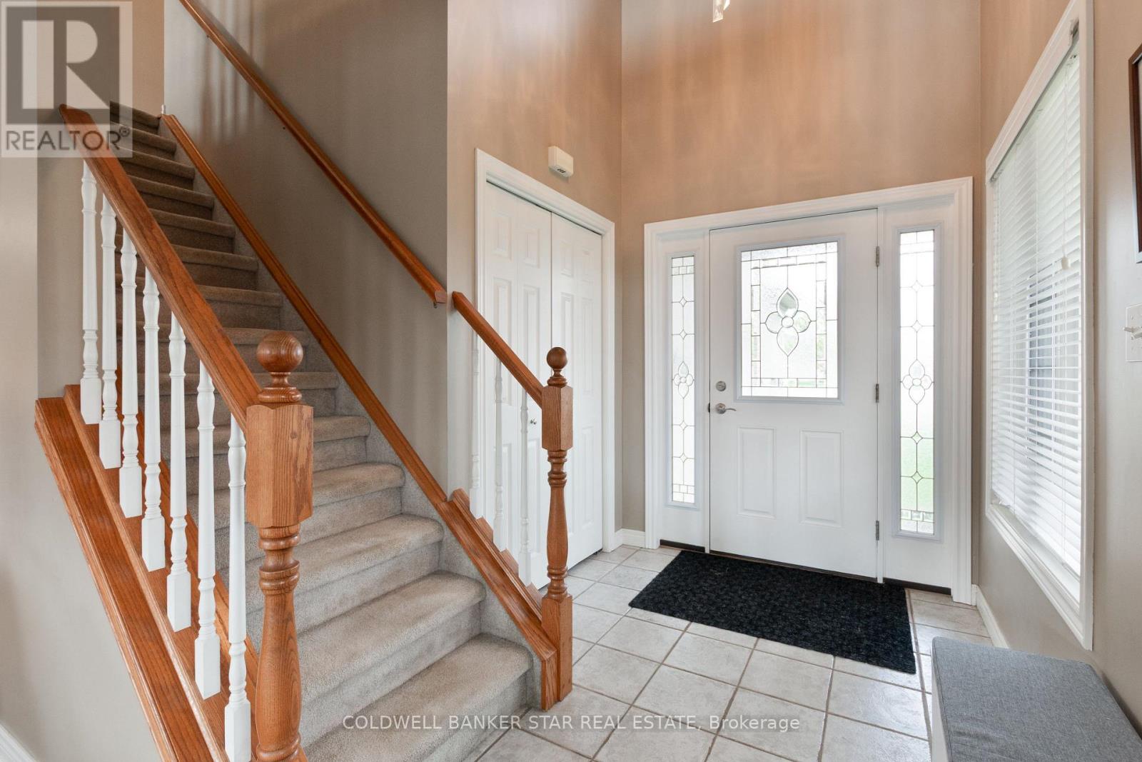 17 Windemere Place, St. Thomas, Ontario  N5R 6H3 - Photo 4 - X13015794