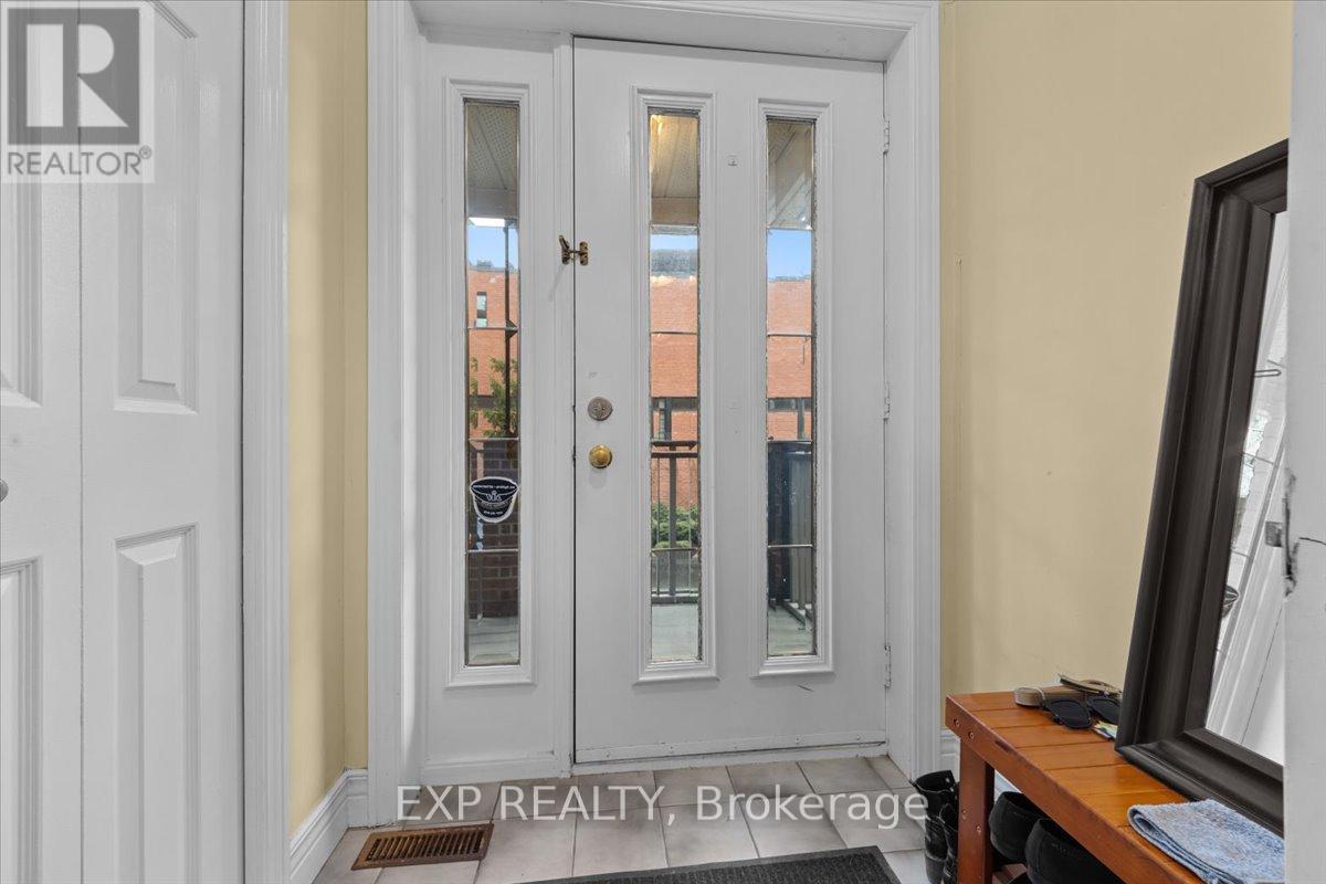 40 Lewis Street, Ottawa, Ontario  K2P 0S3 - Photo 3 - X13015730