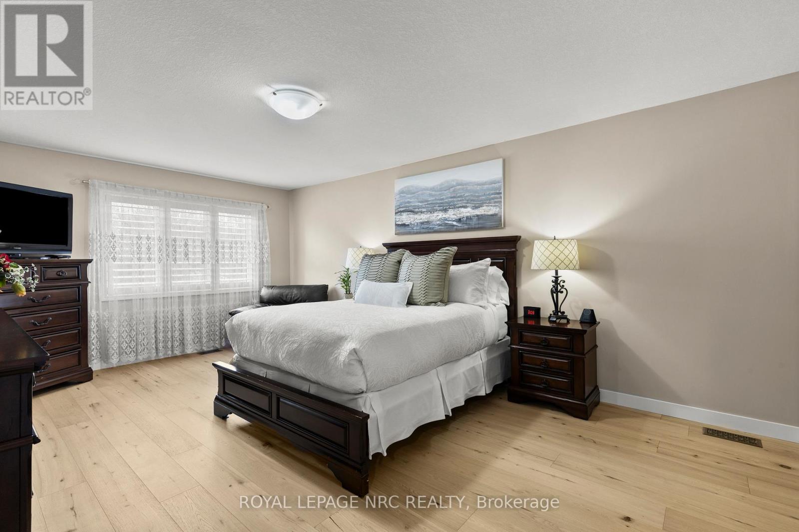 8679 Dogwood Crescent, Niagara Falls, Ontario  L2H 2Y6 - Photo 14 - X13015720