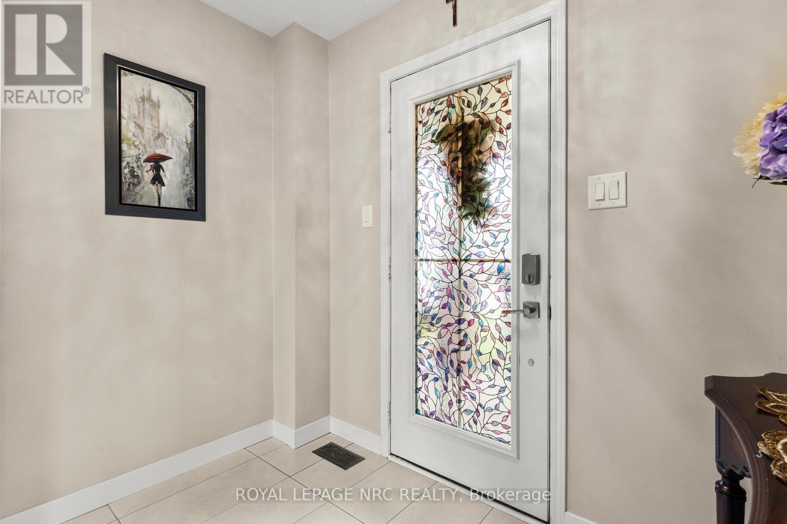 8679 Dogwood Crescent, Niagara Falls, Ontario  L2H 2Y6 - Photo 5 - X13015720