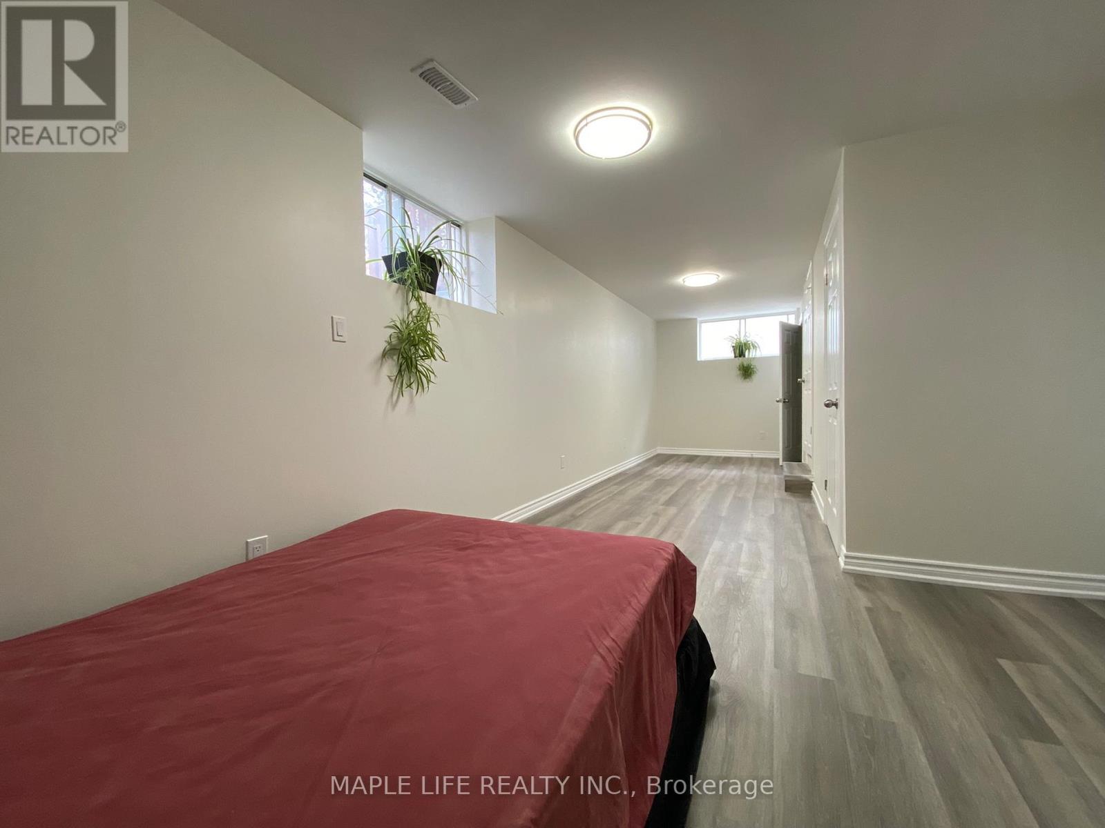 16 Lyndale Drive, Toronto, Ontario  M2N 2Y1 - Photo 15 - C12999300