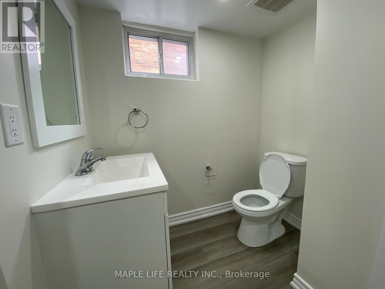 16 Lyndale Drive, Toronto, Ontario  M2N 2Y1 - Photo 21 - C12999300