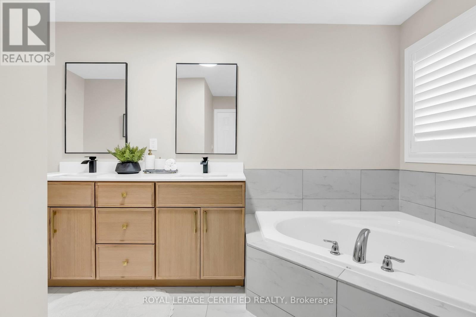 461 Downes Jackson Heights, Milton, Ontario  L9T 8V7 - Photo 30 - W13014334