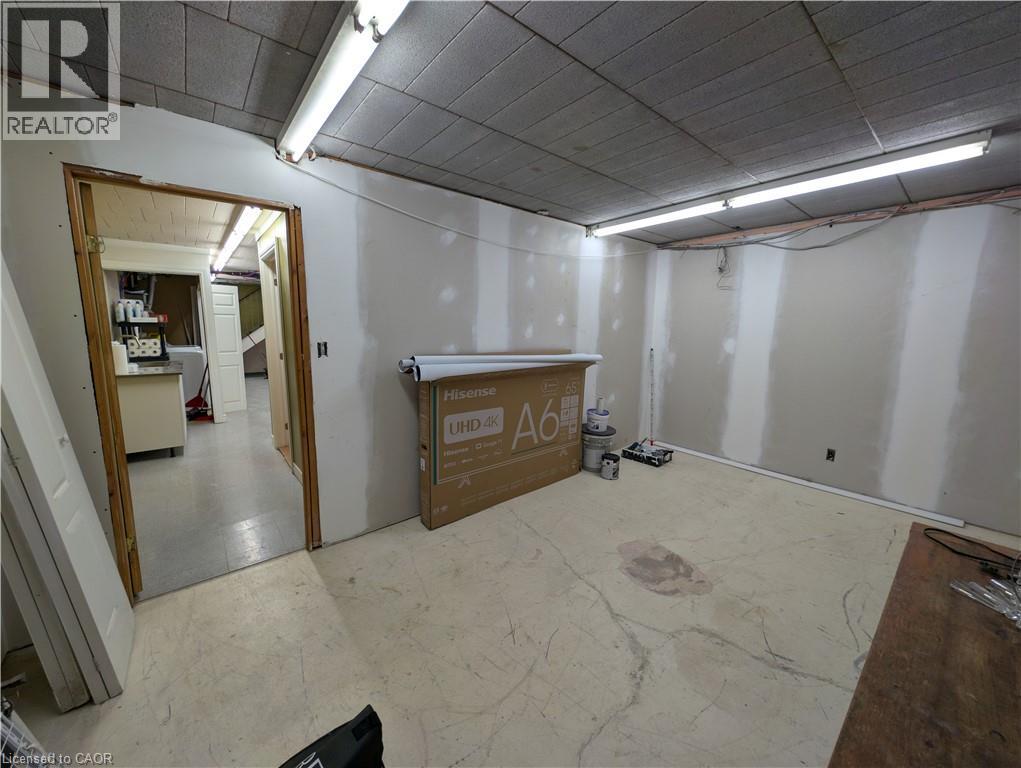 33 Elm Street Unit# 2, Grimsby, Ontario  L3M 3G5 - Photo 22 - 40820726