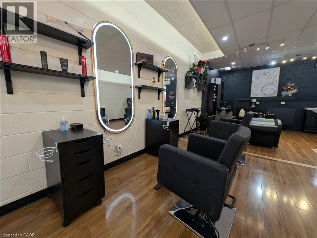 33 Elm Street Unit# 2, Grimsby, Ontario  L3M 3G5 - Photo 5 - 40820726