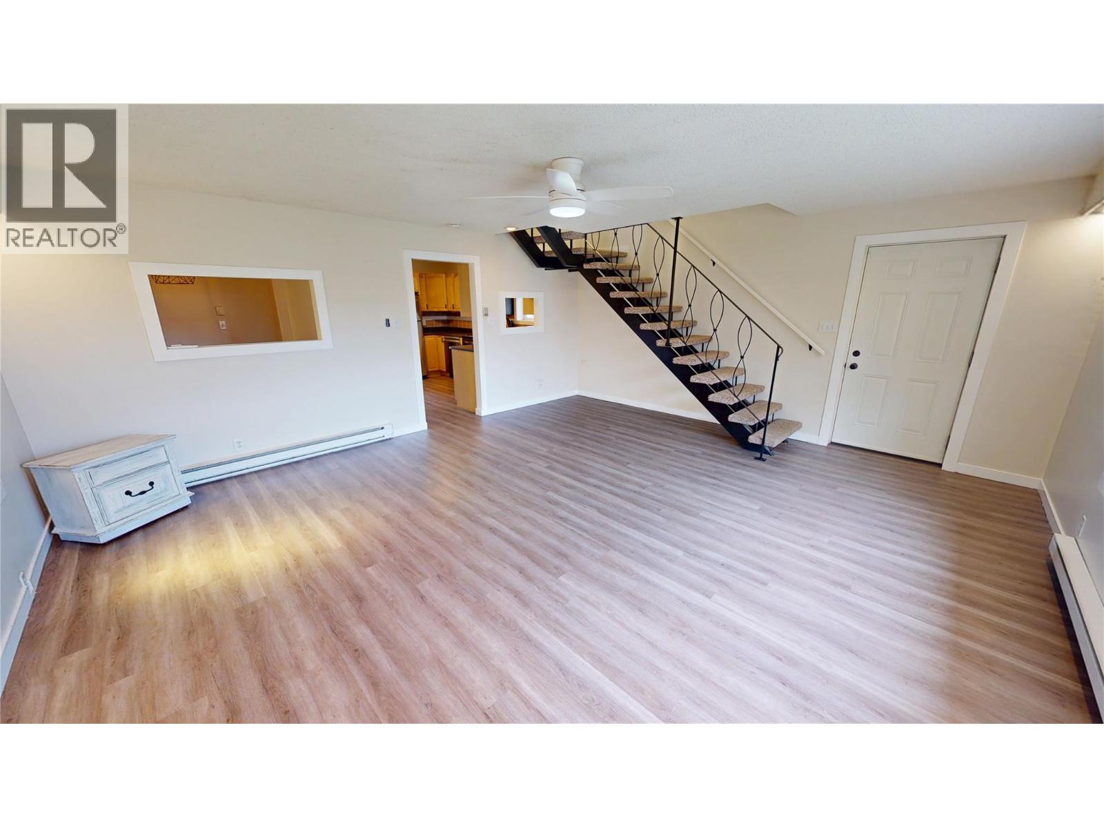 109 9th Avenue S, Cranbrook, British Columbia  V1C 2M1 - Photo 6 - 10383991