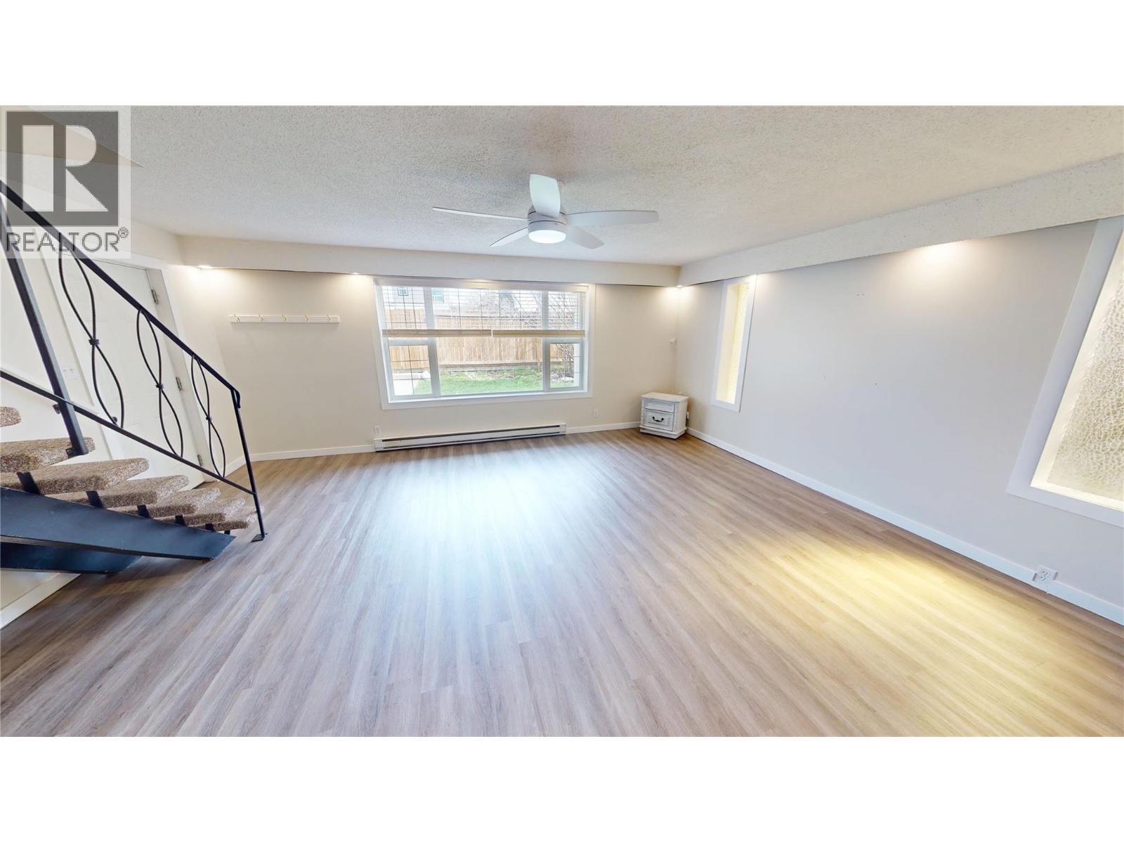 109 9th Avenue S, Cranbrook, British Columbia  V1C 2M1 - Photo 5 - 10383991