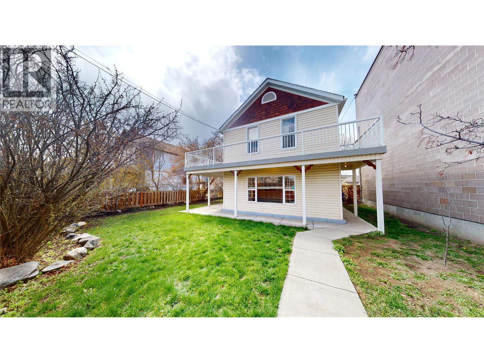 109 9th Avenue S, Cranbrook, British Columbia  V1C 2M1 - Photo 1 - 10383991