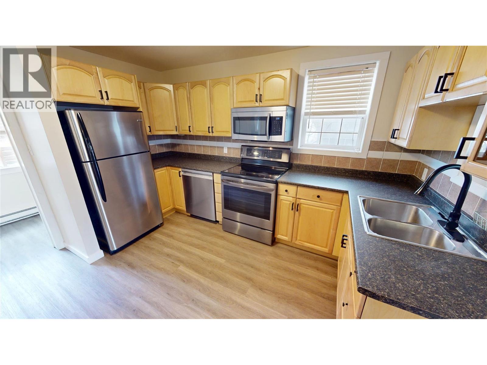 109 9th Avenue S, Cranbrook, British Columbia  V1C 2M1 - Photo 7 - 10383991