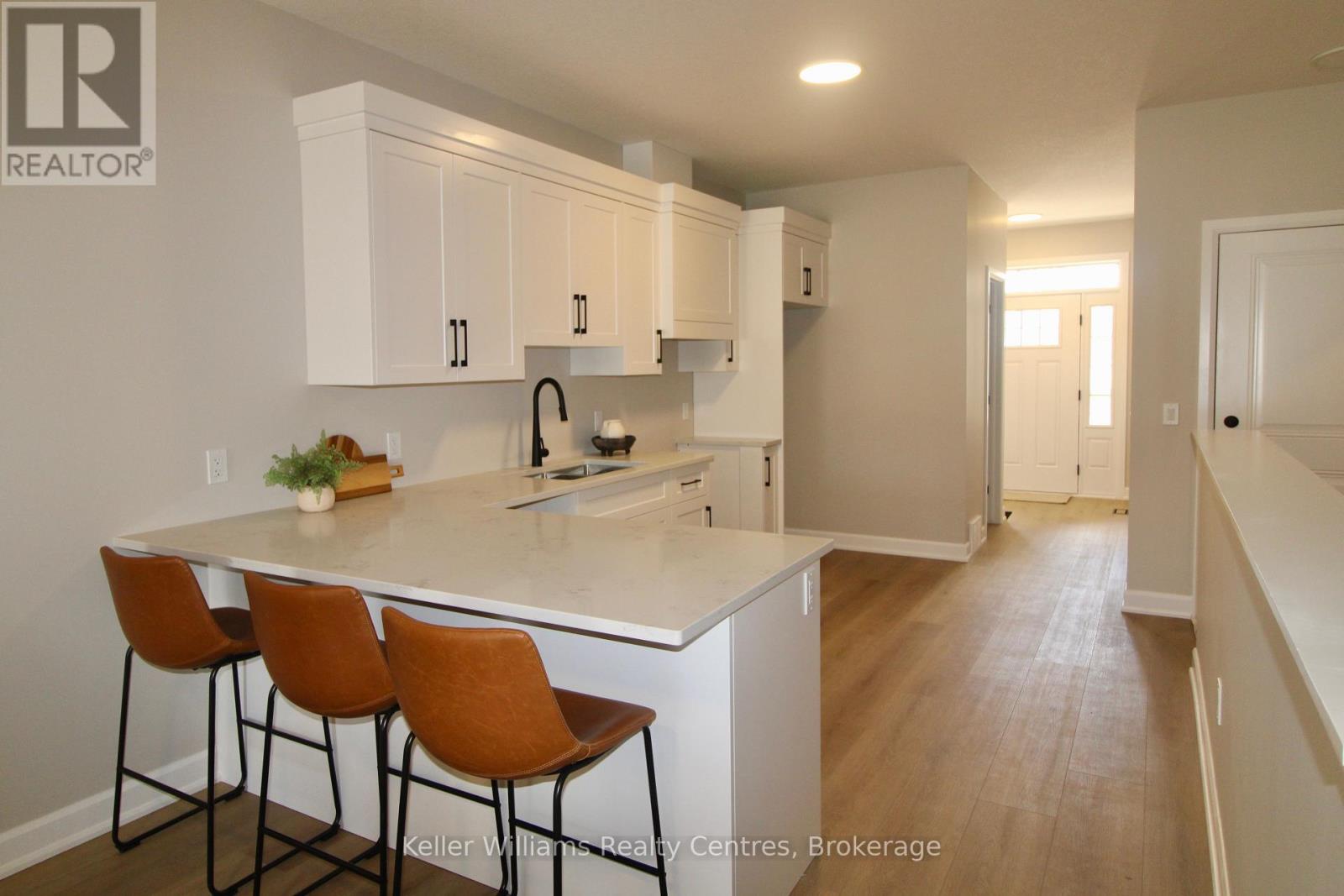 258 7th Street, Hanover, Ontario  N4N 1G9 - Photo 5 - X13015742