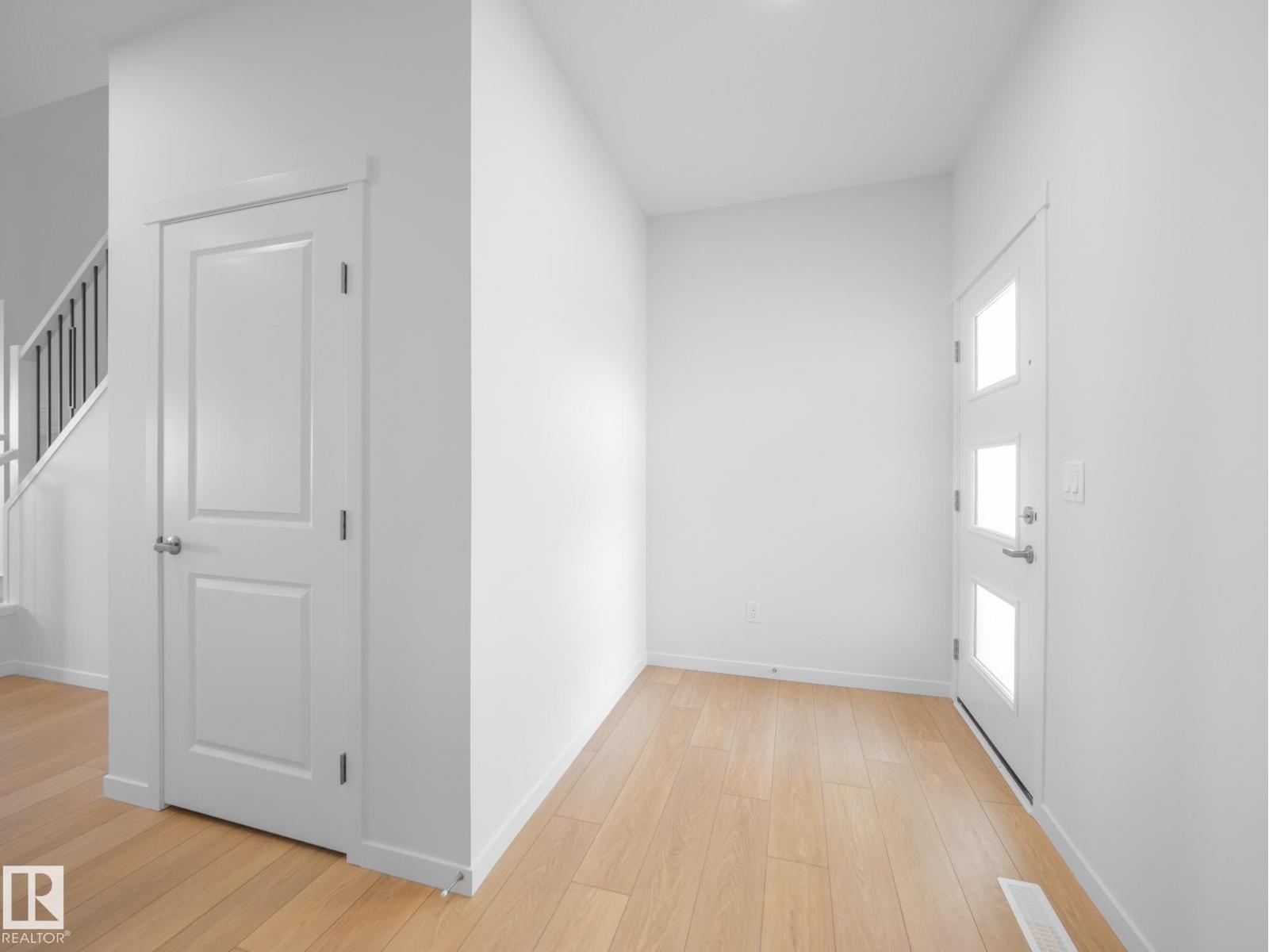 7005 176a Av Nw, Edmonton, Alberta  T5Z 0X8 - Photo 8 - E4483016