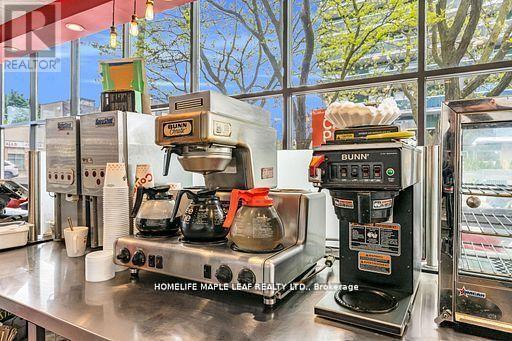 1471 Eglinton Avenue W, Toronto, Ontario  M6E 2G6 - Photo 25 - C13015752