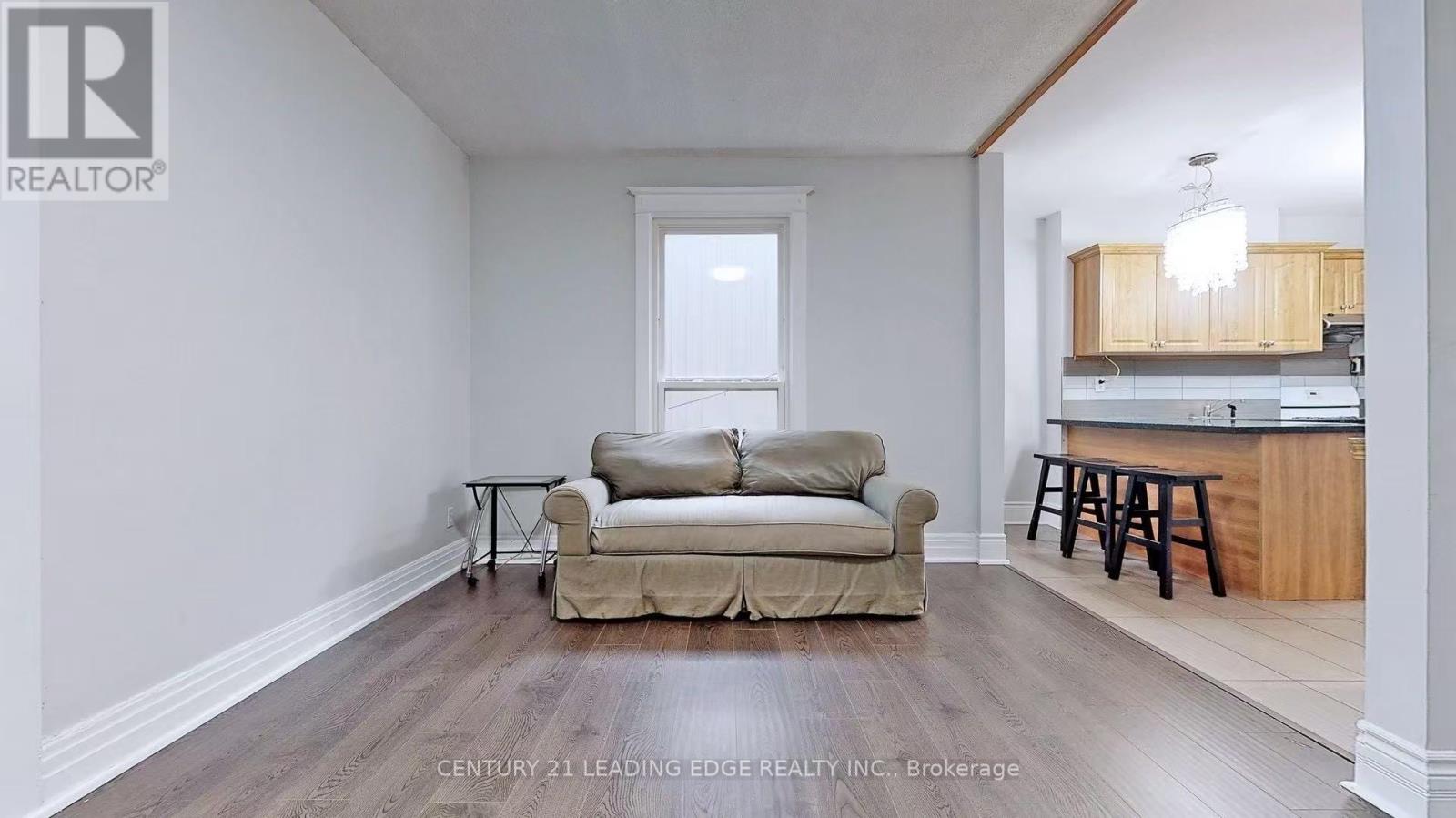 Main Level - 233 Borden Street, Toronto, Ontario  M5S 2N5 - Photo 4 - C13015780