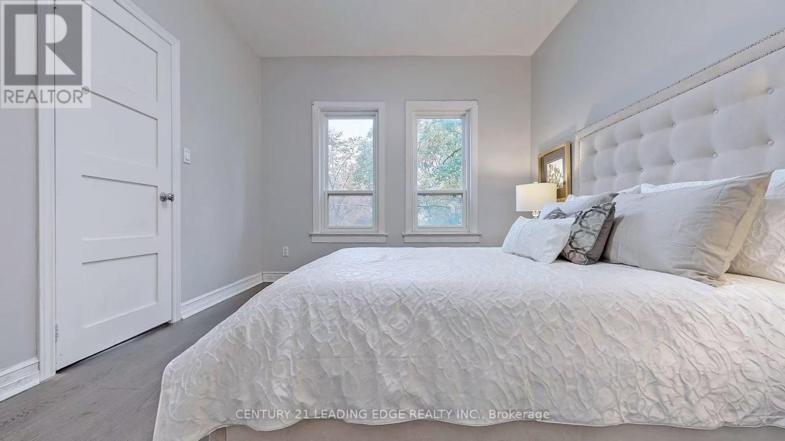 Main Level - 233 Borden Street, Toronto, Ontario  M5S 2N5 - Photo 7 - C13015780