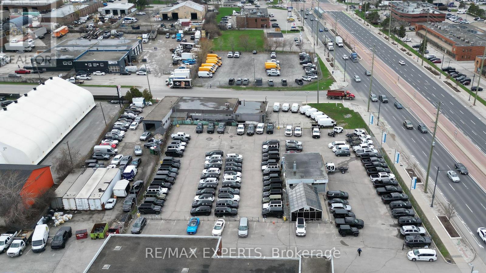 49 Costa Road, Vaughan, Ontario  L4K 1M9 - Photo 3 - N13013824