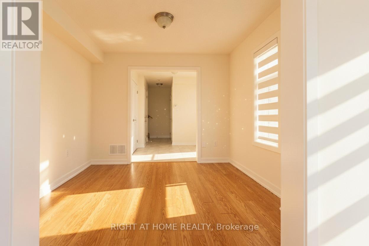 42 Dandara Gate, Vaughan, Ontario  L4L 1V8 - Photo 4 - N13015732