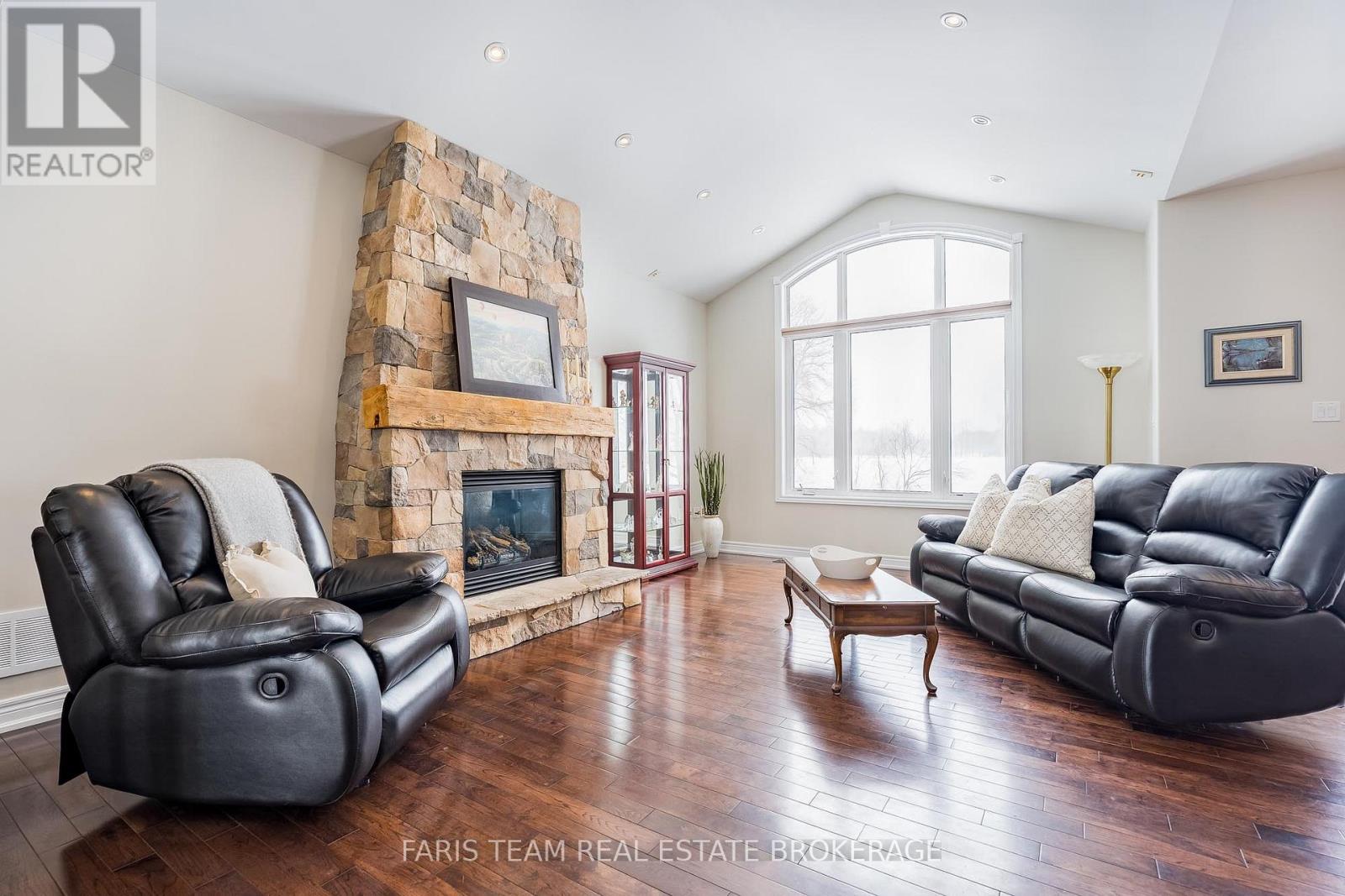 30 Fisher Drive, Adjala-Tosorontio (Everett), Ontario  L0M 1J0 - Photo 11 - N13015790