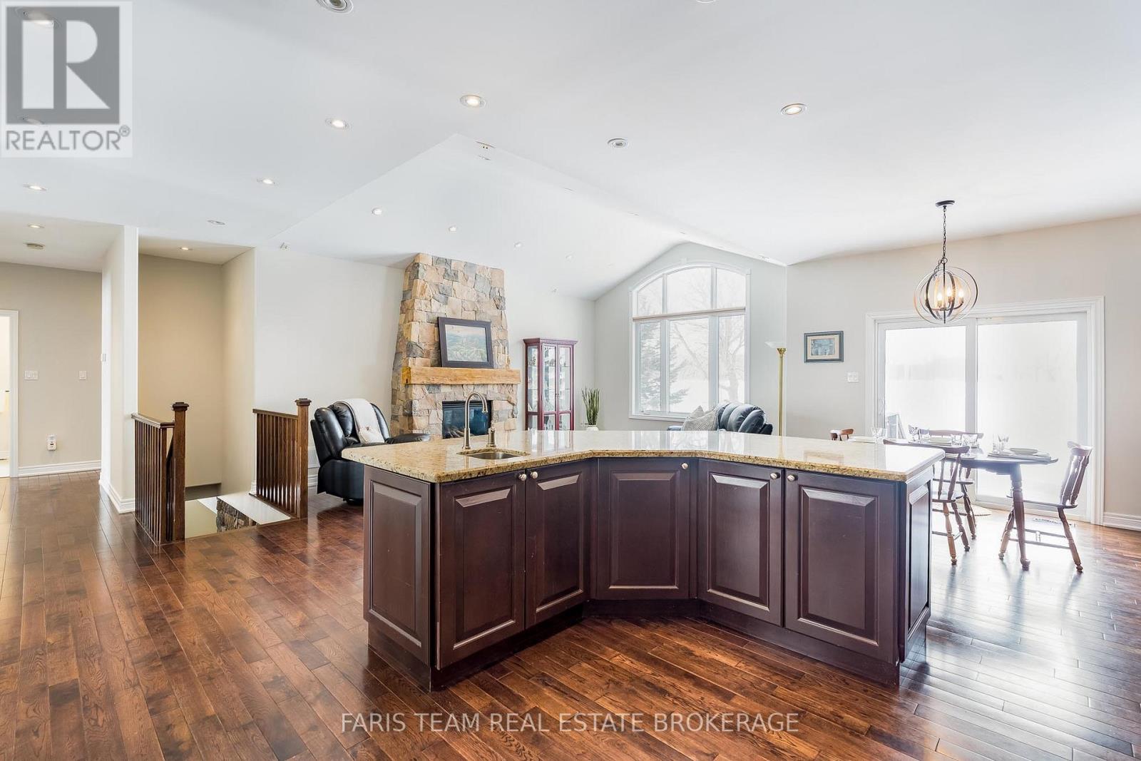 30 Fisher Drive, Adjala-Tosorontio (Everett), Ontario  L0M 1J0 - Photo 7 - N13015790