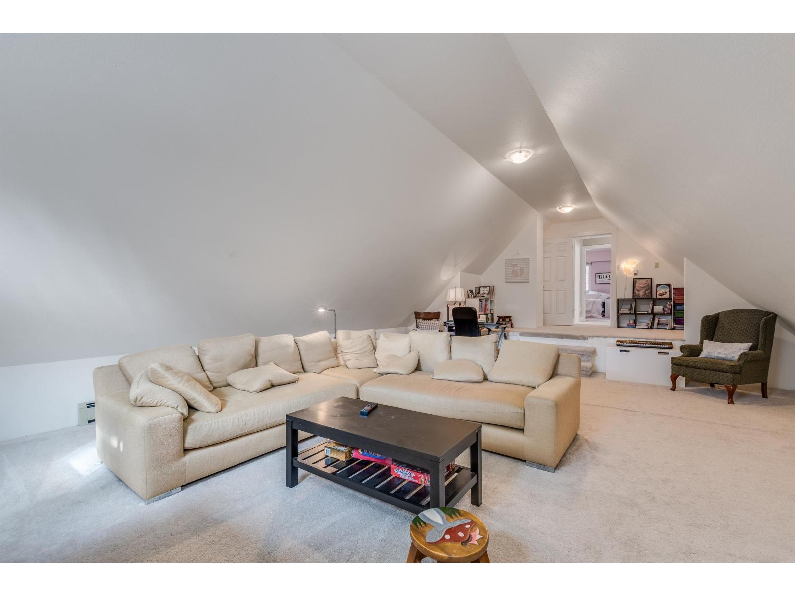 12673 Ocean Cliff Drive, Surrey, British Columbia  V4A 5Z6 - Photo 18 - R3112683