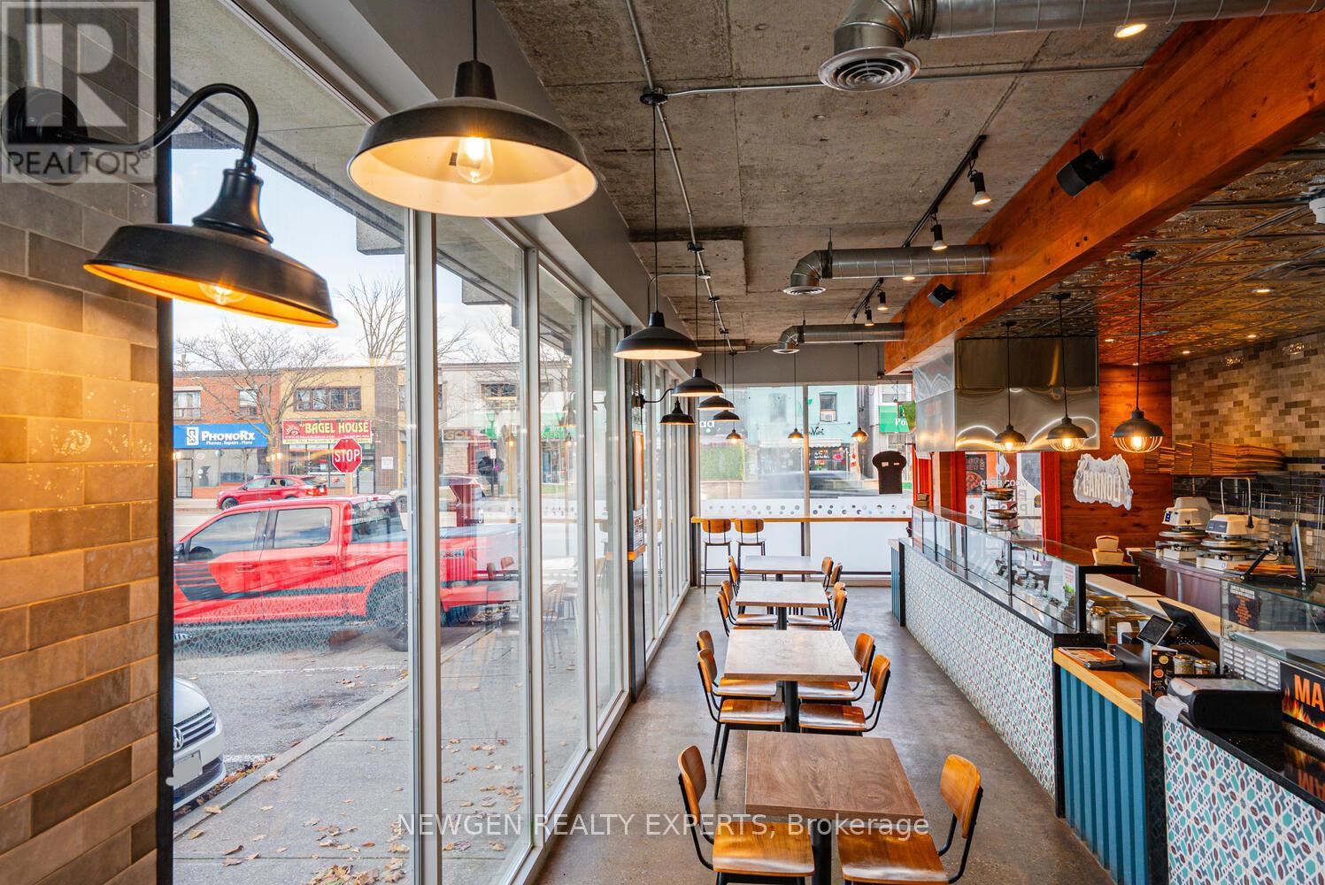 230 Lakeshore Road E, Mississauga, Ontario  L5G 1G7 - Photo 37 - W13015704