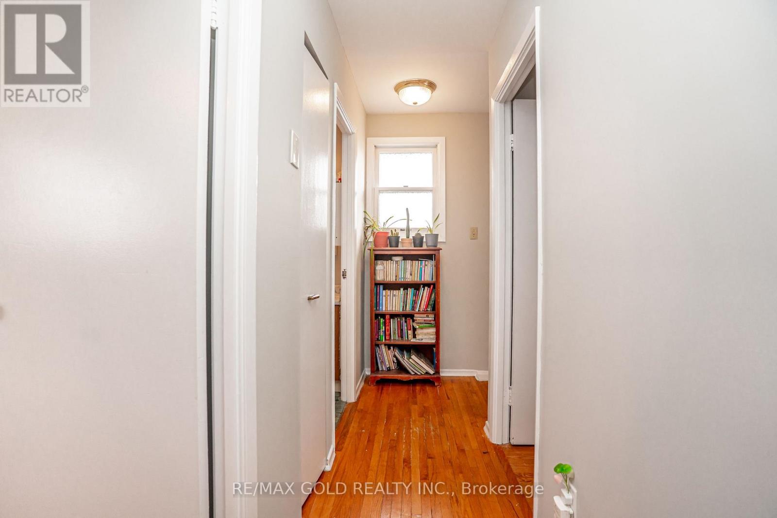 9 Mordon Court, Brampton, Ontario  L6V 2B5 - Photo 15 - W13015740