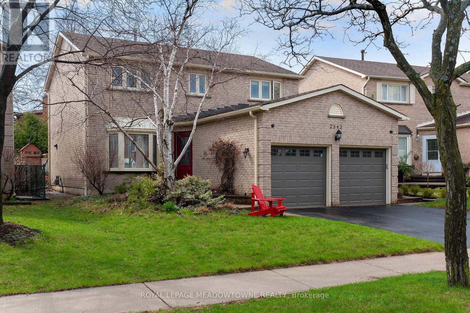 2542 VALENCIA ROAD, Mississauga, Ontario