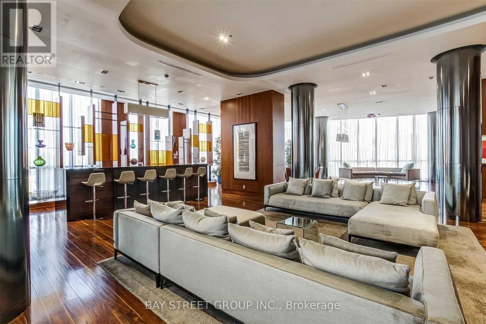 1905 - 5 Valhalla Inn Road, Toronto, Ontario  M9B 1S9 - Photo 12 - W13015758