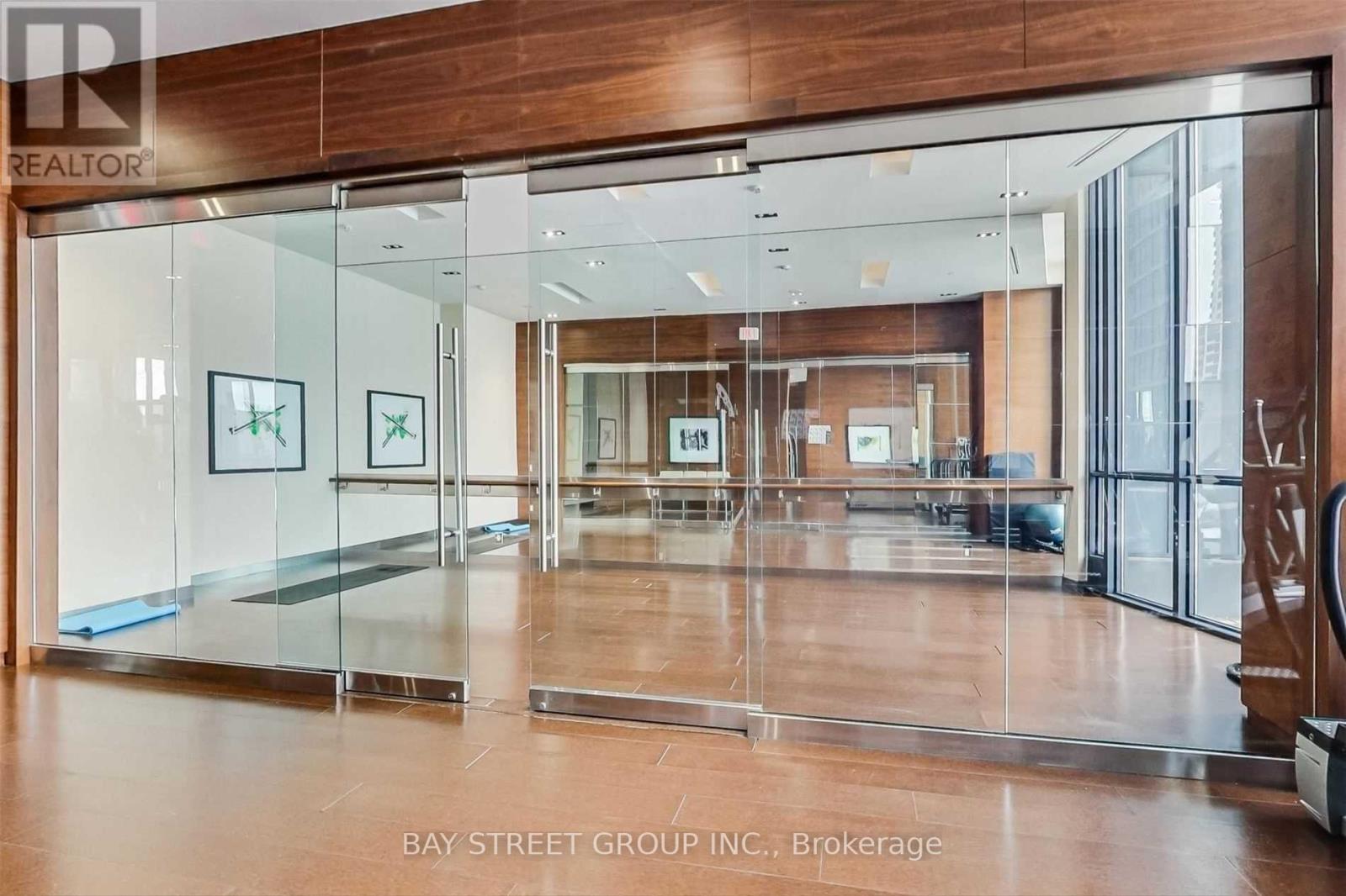 1905 - 5 Valhalla Inn Road, Toronto, Ontario  M9B 1S9 - Photo 5 - W13015758