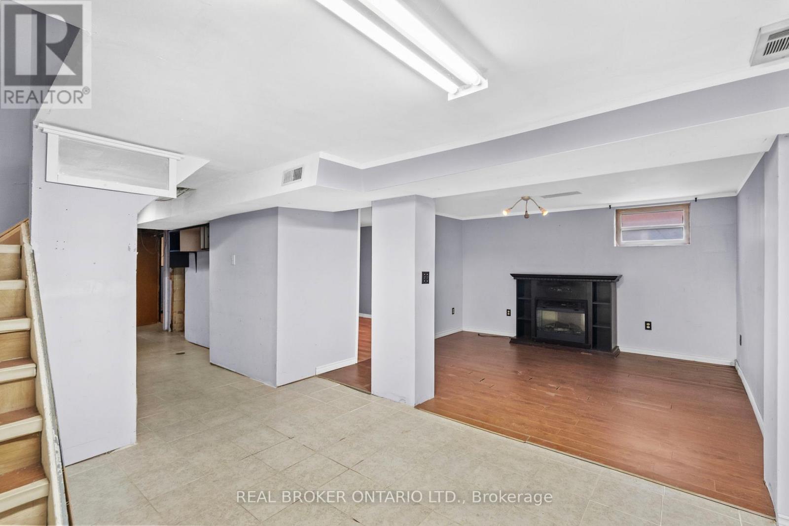 167 Jeffcoat Drive, Toronto, Ontario  M9W 3C4 - Photo 11 - W13015784