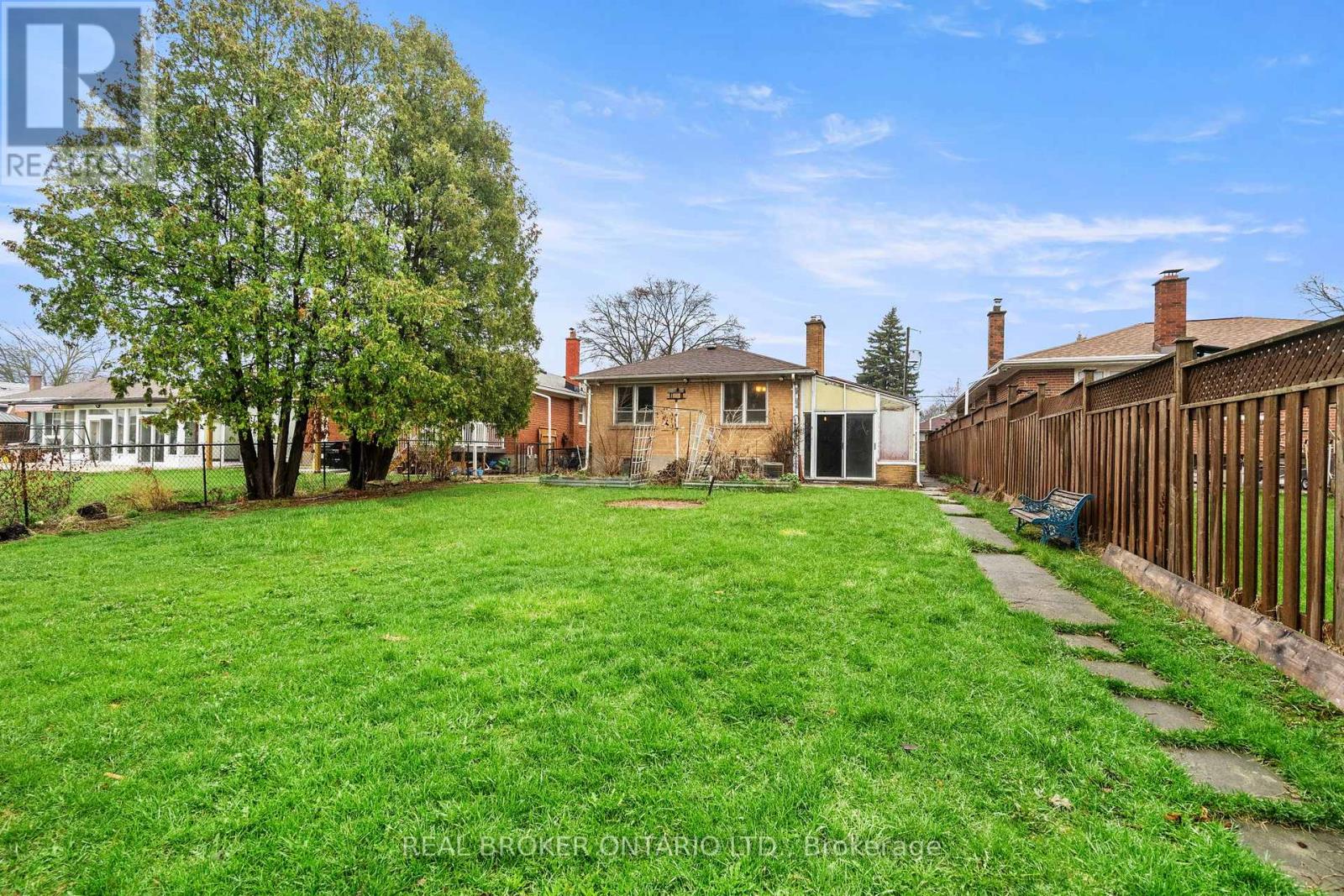 167 Jeffcoat Drive, Toronto, Ontario  M9W 3C4 - Photo 14 - W13015784