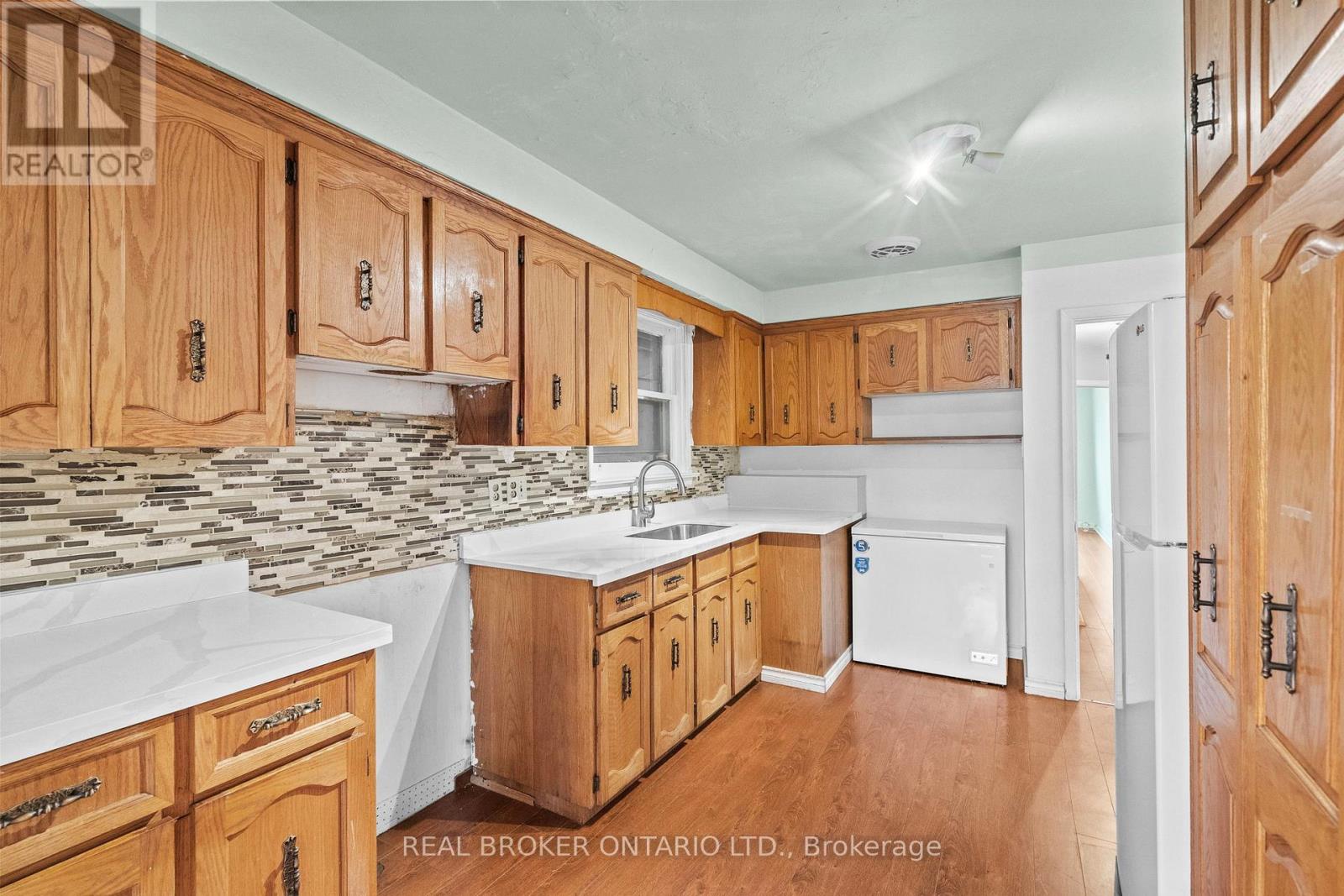 167 Jeffcoat Drive, Toronto, Ontario  M9W 3C4 - Photo 3 - W13015784