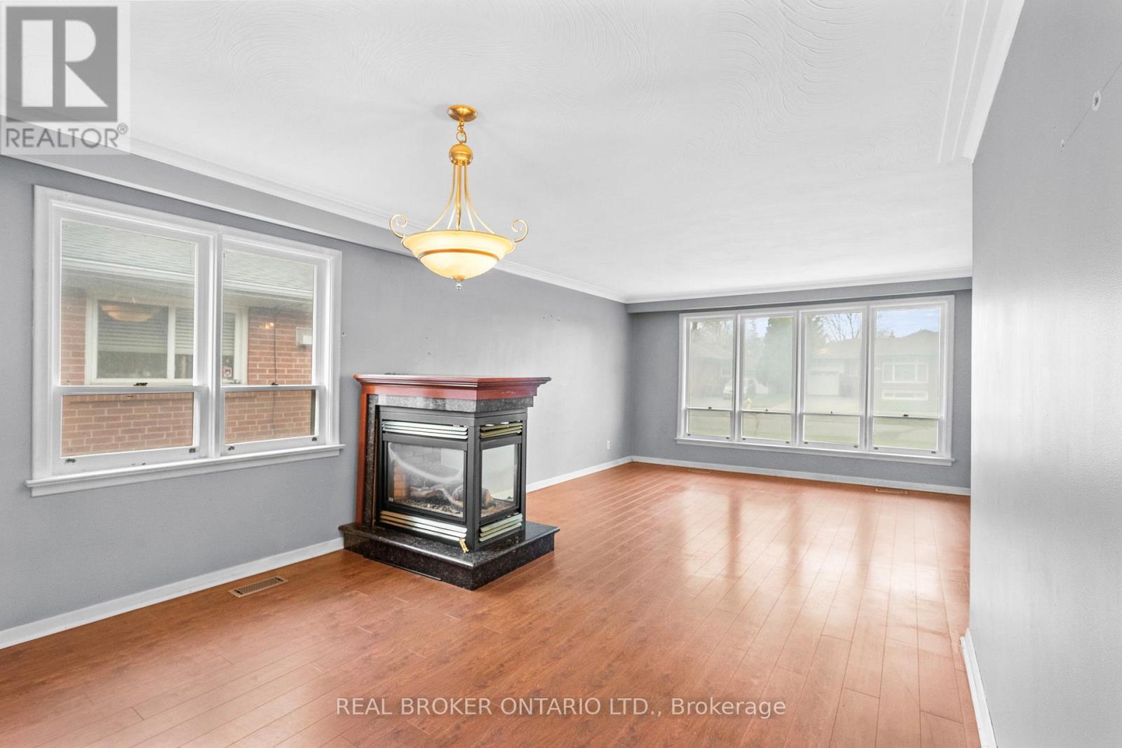 167 Jeffcoat Drive, Toronto, Ontario  M9W 3C4 - Photo 5 - W13015784