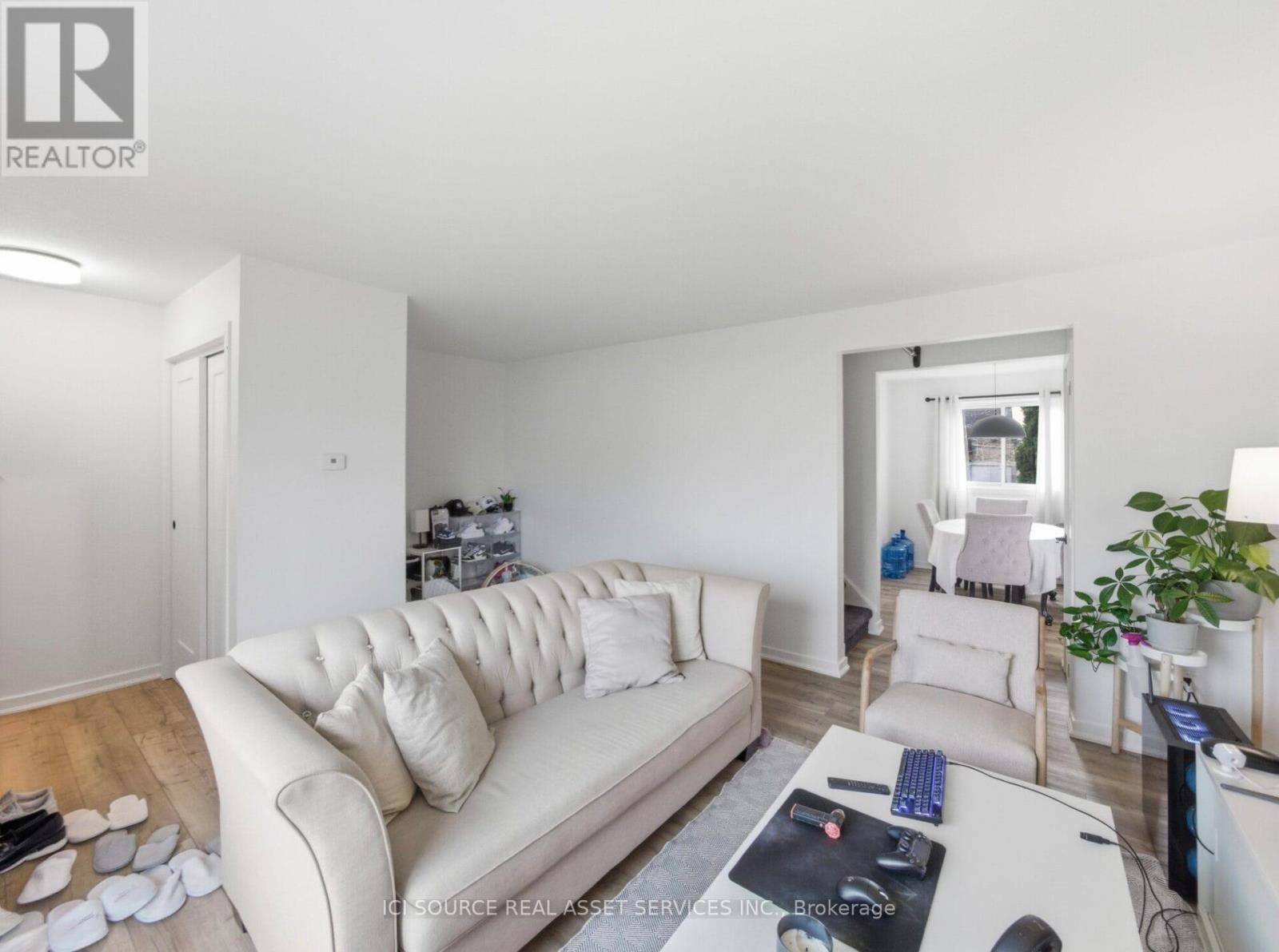 20b Valley Road, St. Catharines, Ontario  L2S 1Y6 - Photo 2 - X13015724