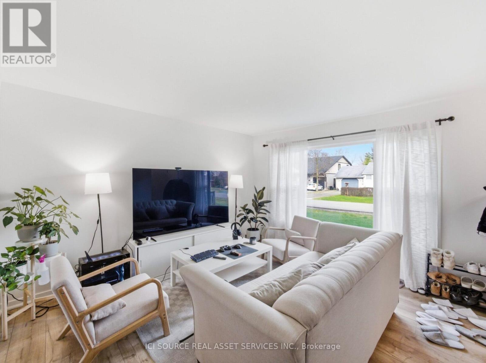 20b Valley Road, St. Catharines, Ontario  L2S 1Y6 - Photo 3 - X13015724