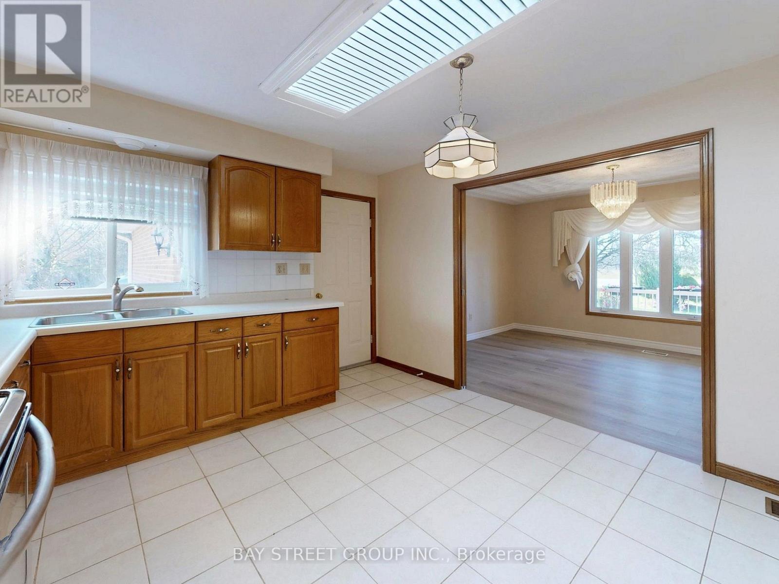 861 Book Road E, Hamilton, Ontario  L9G 3L1 - Photo 10 - X13015744