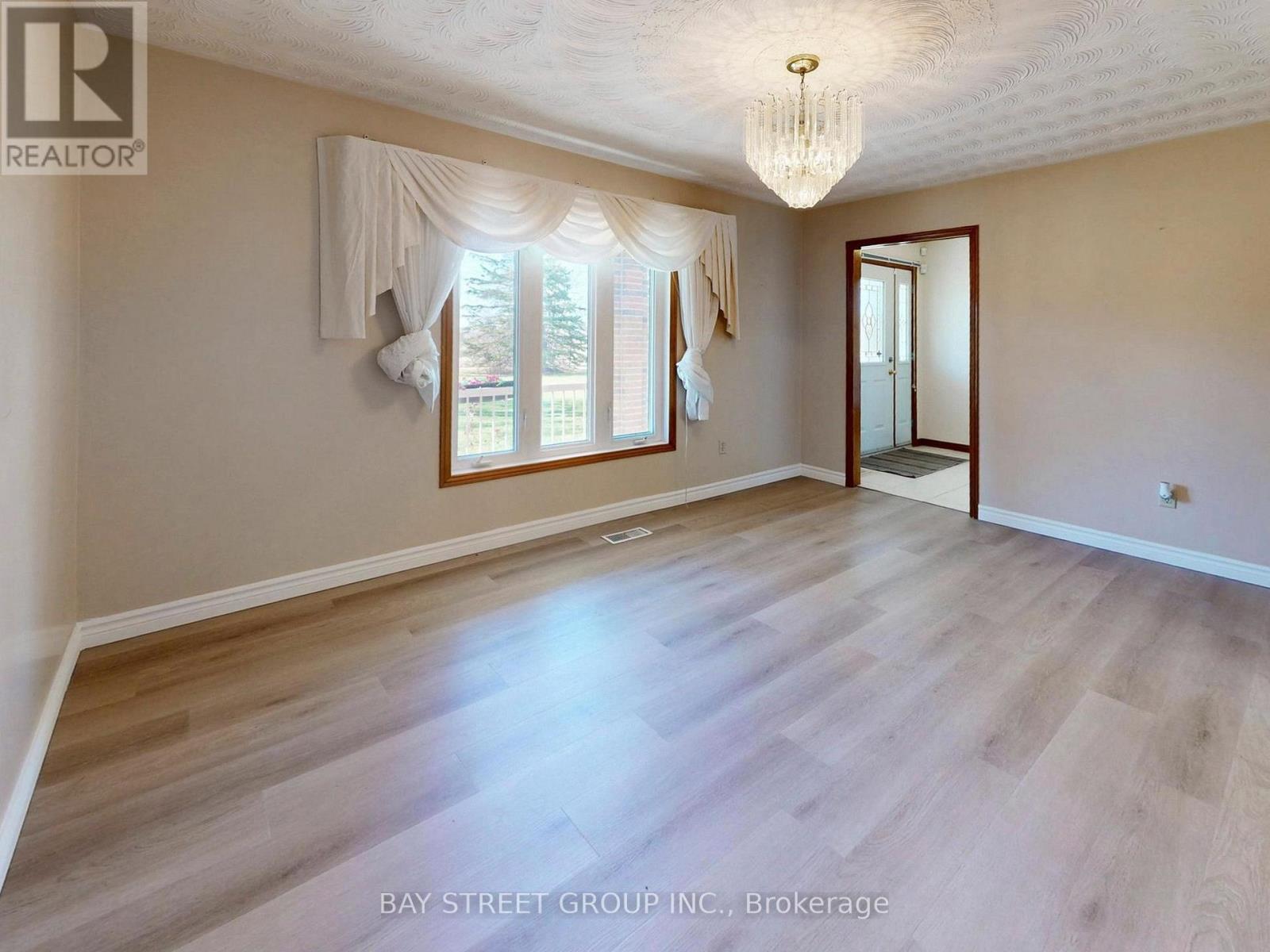 861 Book Road E, Hamilton, Ontario  L9G 3L1 - Photo 12 - X13015744