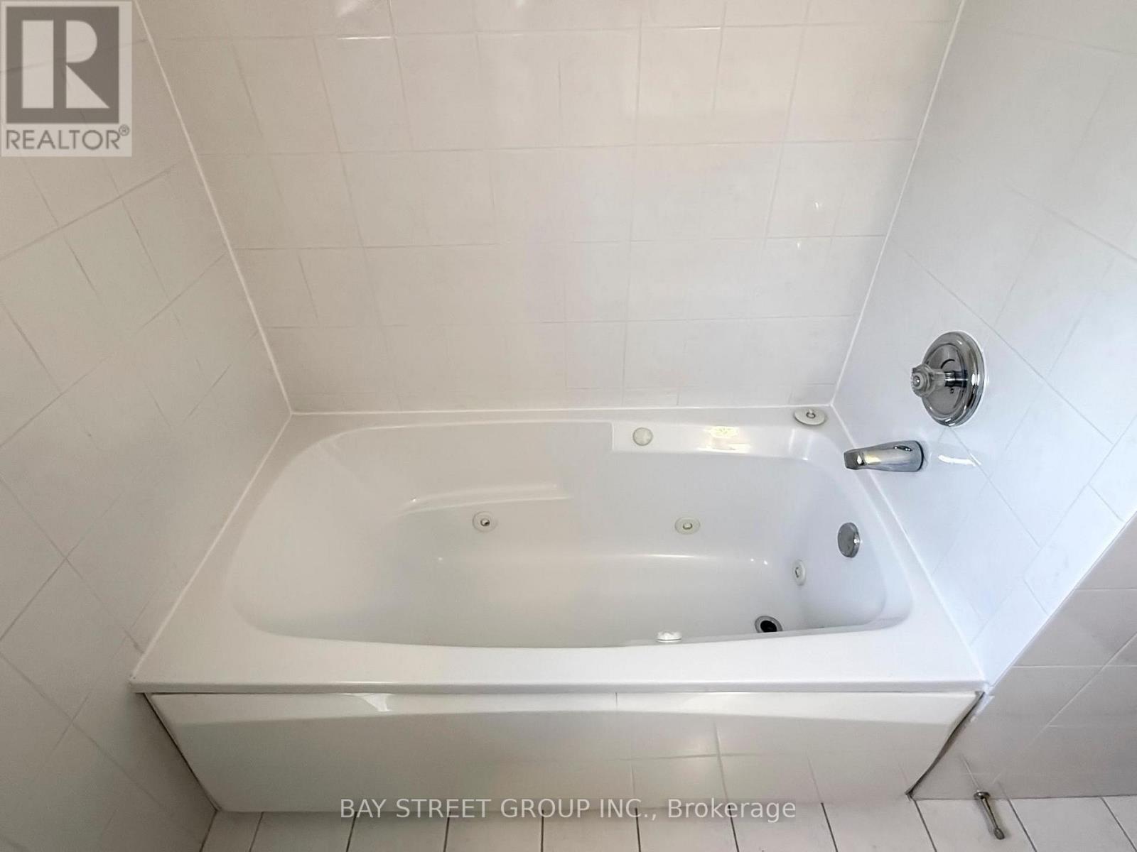 861 Book Road E, Hamilton, Ontario  L9G 3L1 - Photo 36 - X13015744