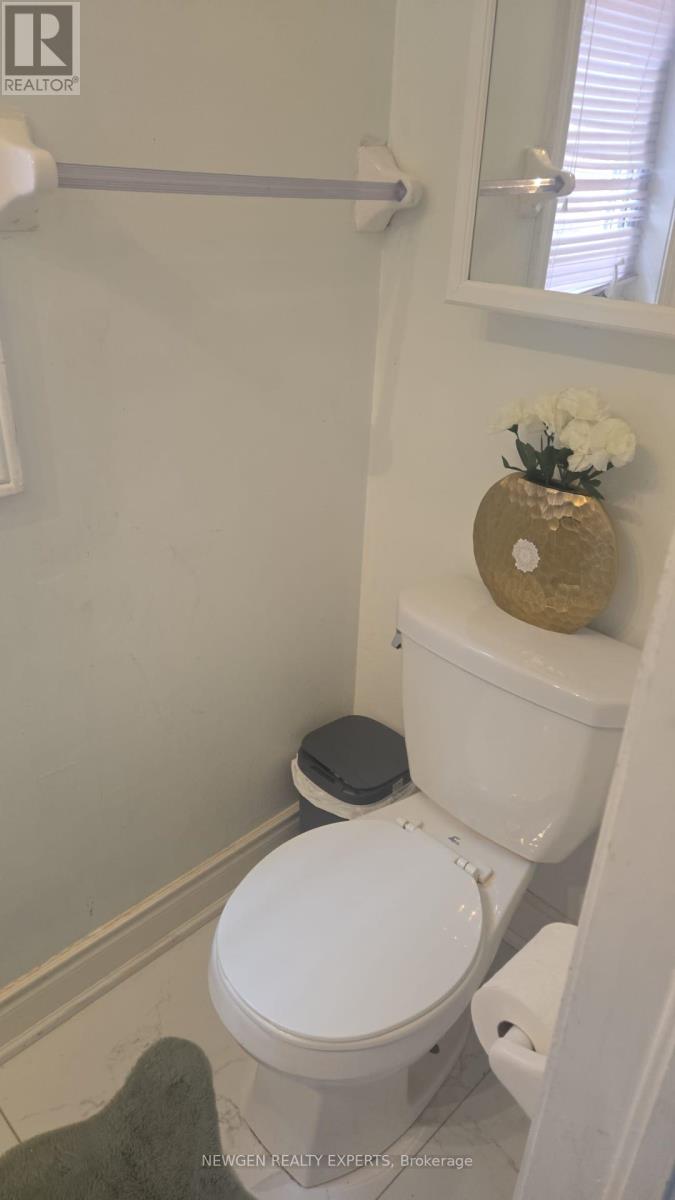 22 Frenchpark Circle, Brampton, Ontario  L6X 0Y5 - Photo 17 - W13012940